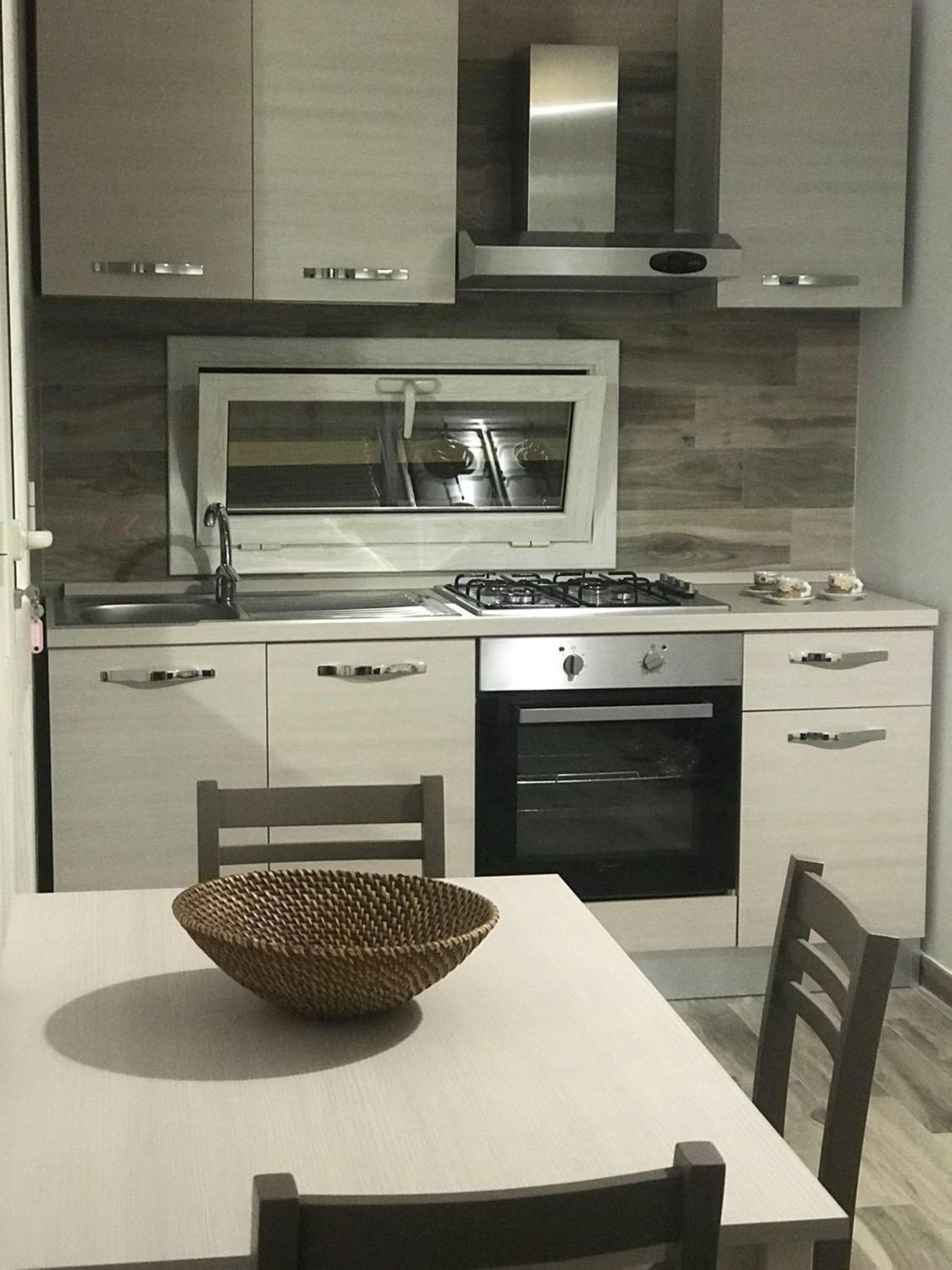 Spacious apartment in Melendugno 75 sqm air conditioned view 2