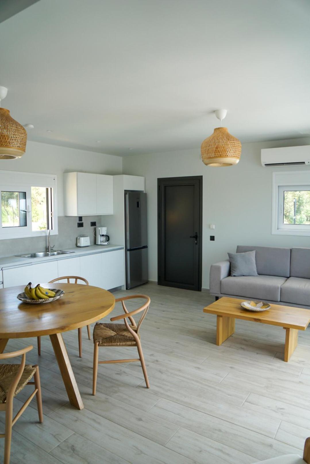 MENTOROS VILLAS