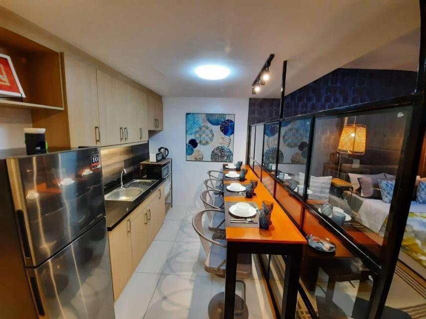 Avant Apartment Studio w Pool view 4