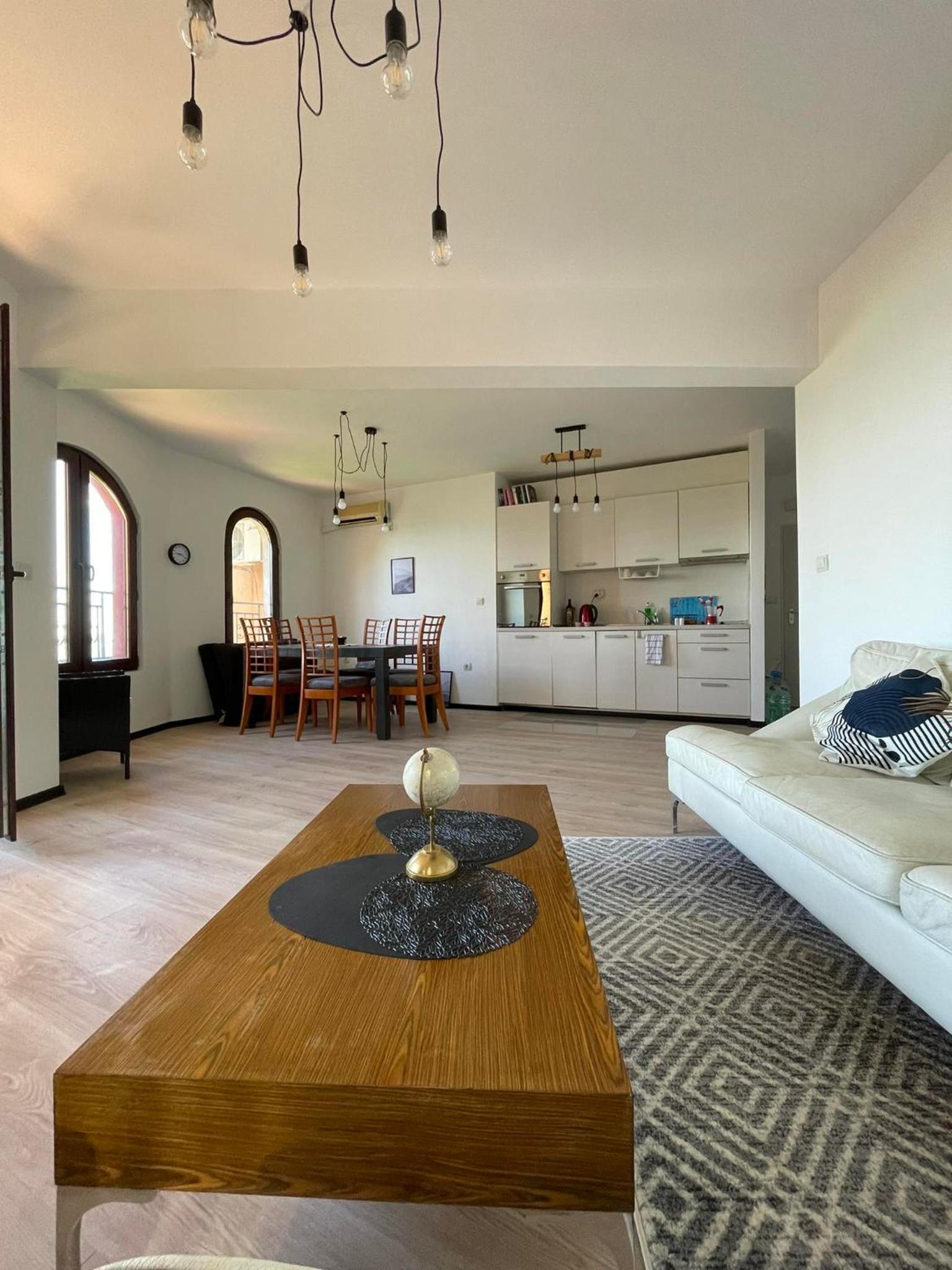 Marina Cape Sky View Lux Apartment in Aheloy
