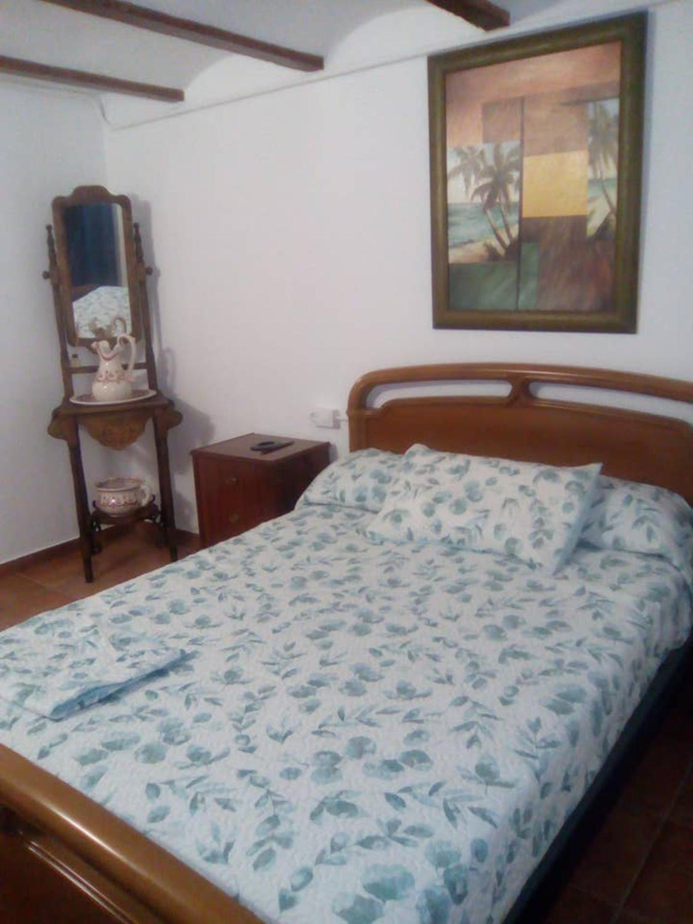 Charming House with Pool in Montilla