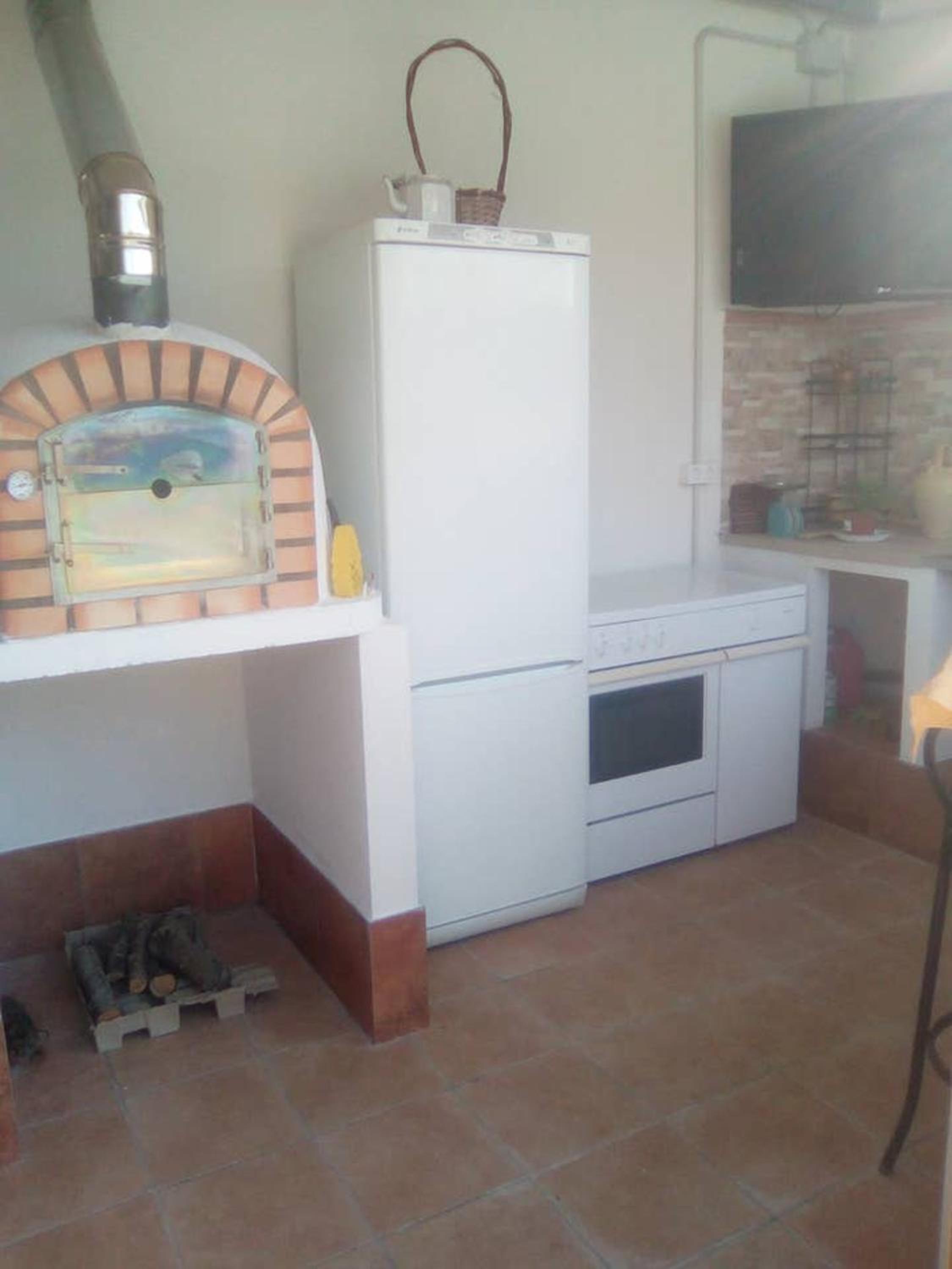 Charming House with Pool in Montilla