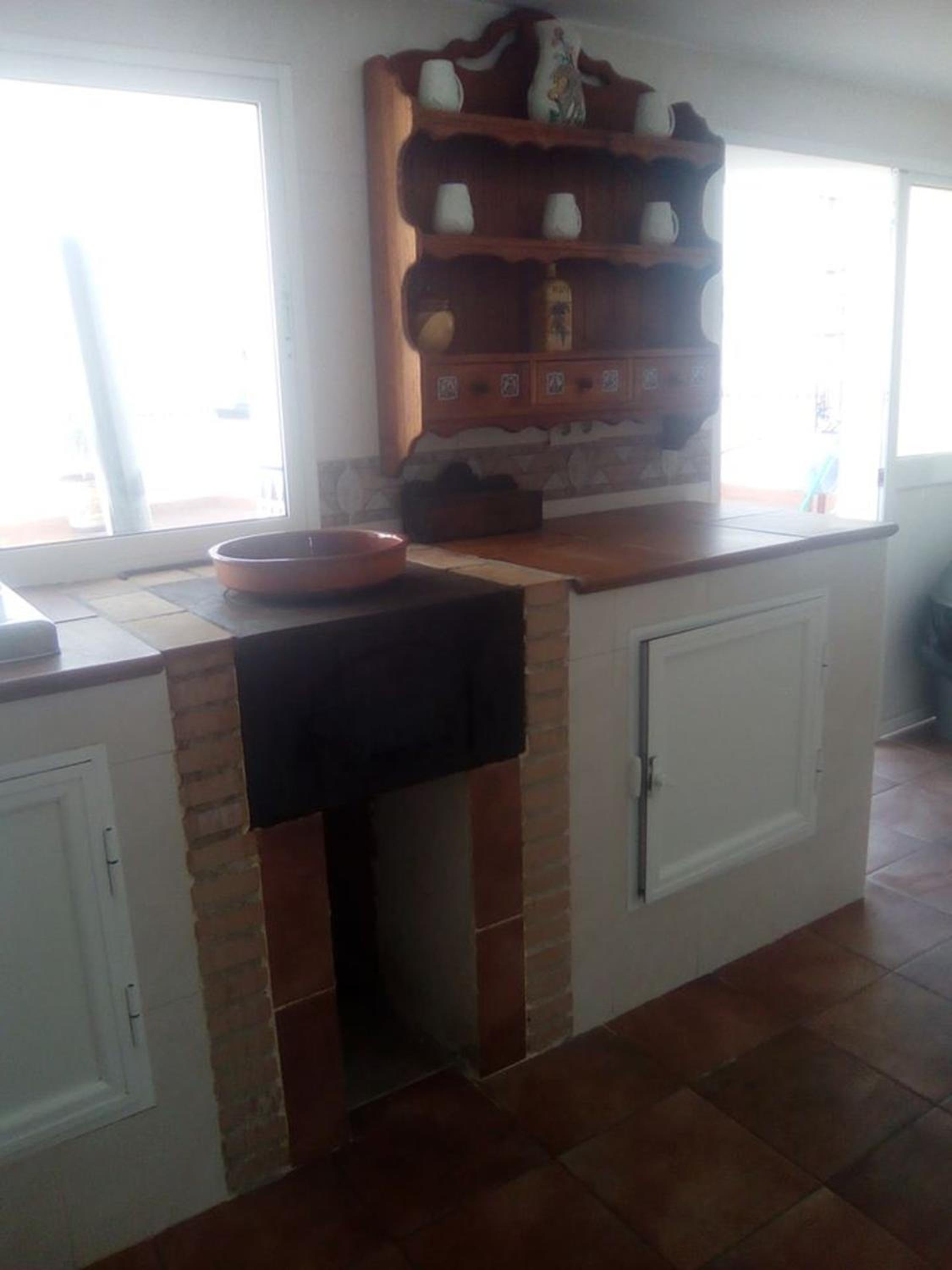 Charming House with Pool in Montilla