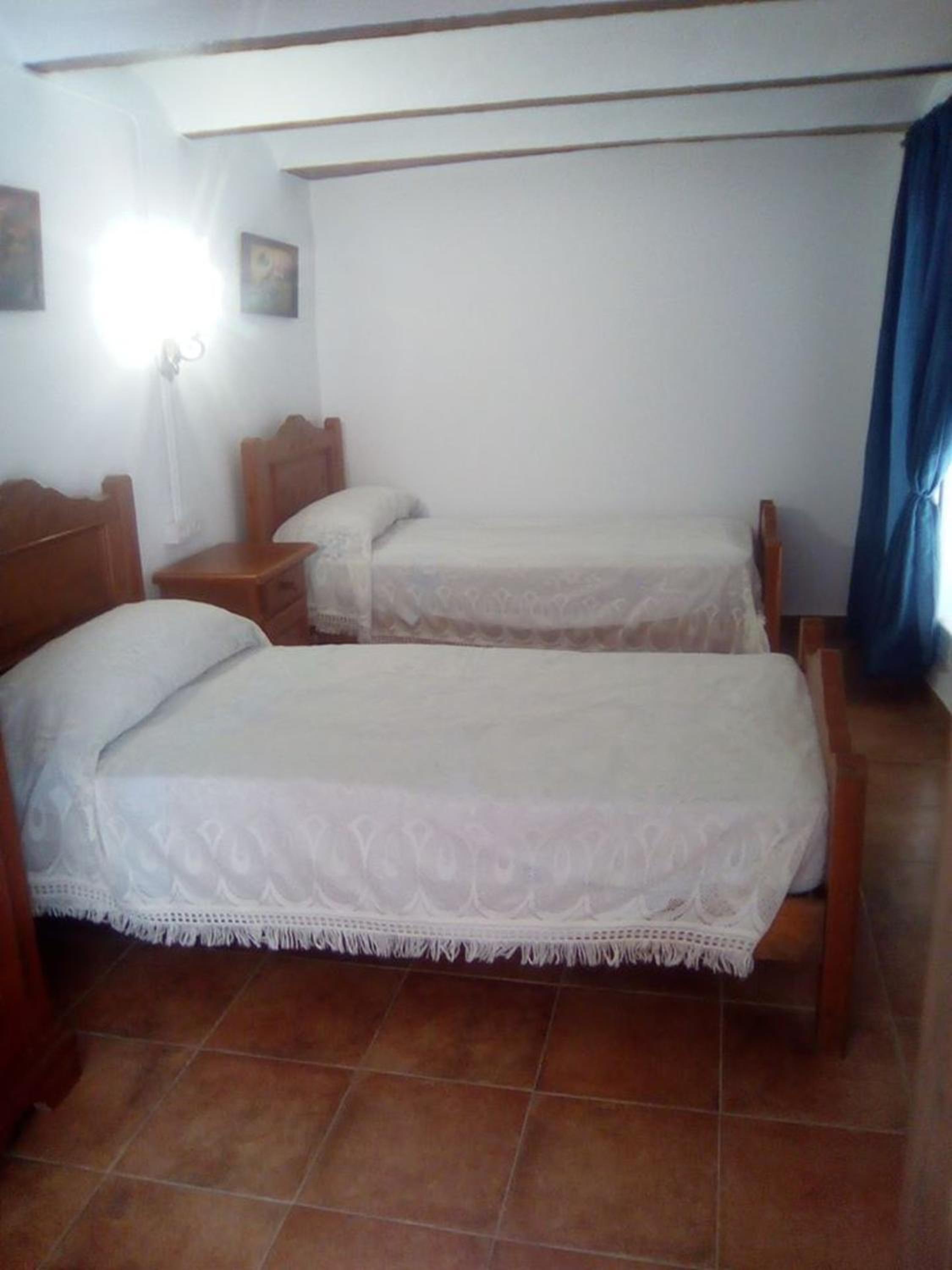 Charming House with Pool in Montilla