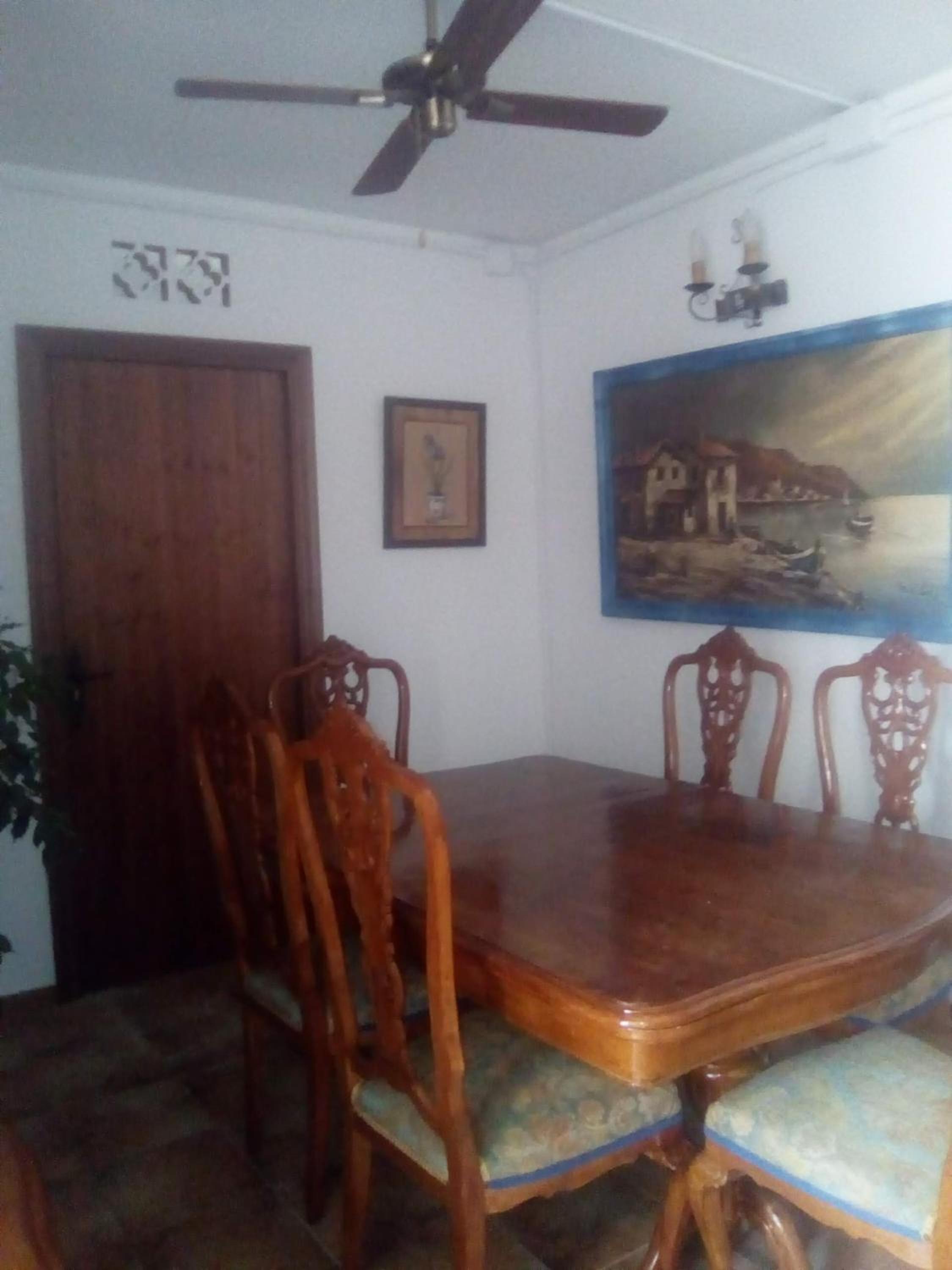 Charming House with Pool in Montilla