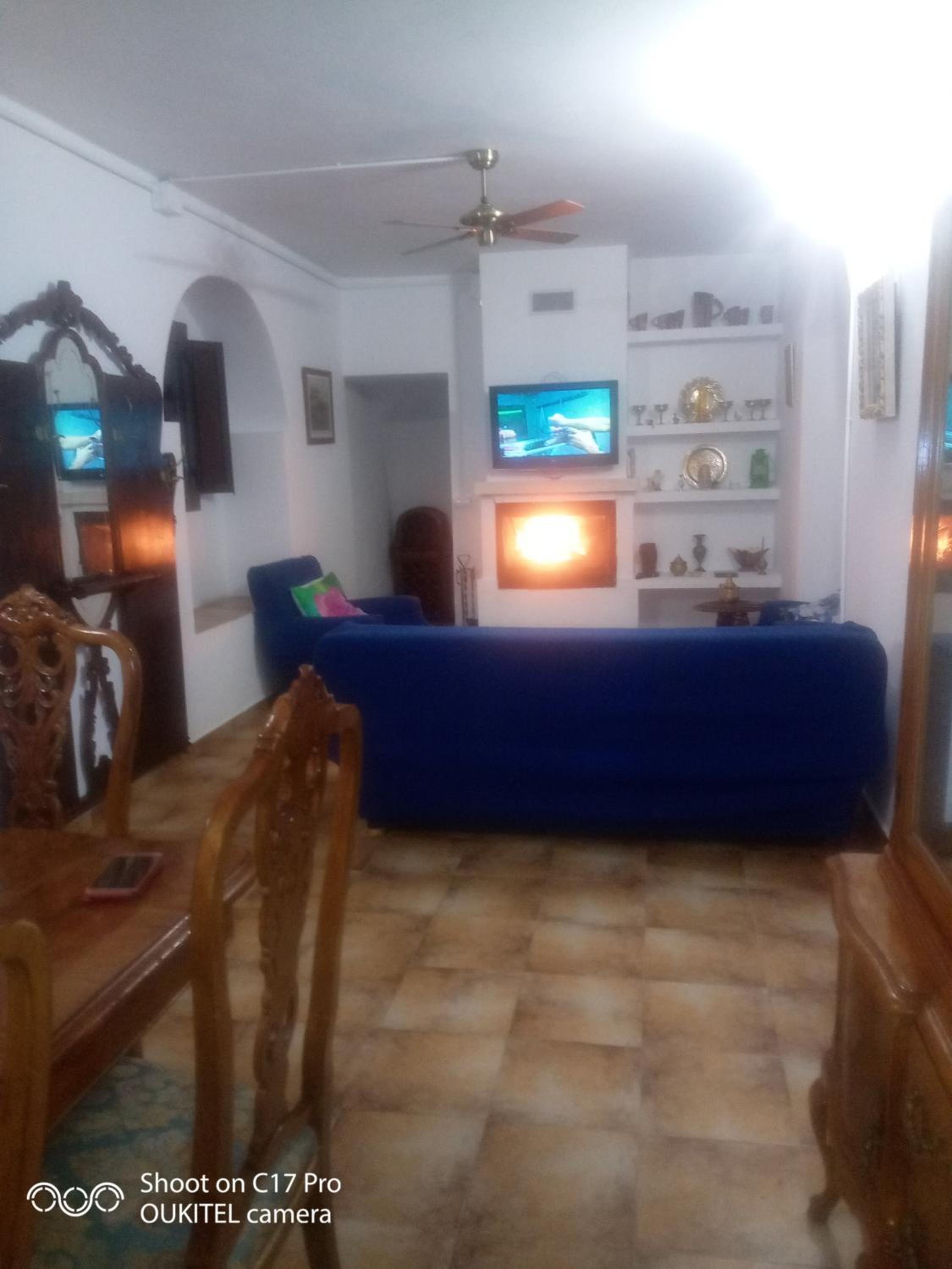 Charming House with Pool in Montilla