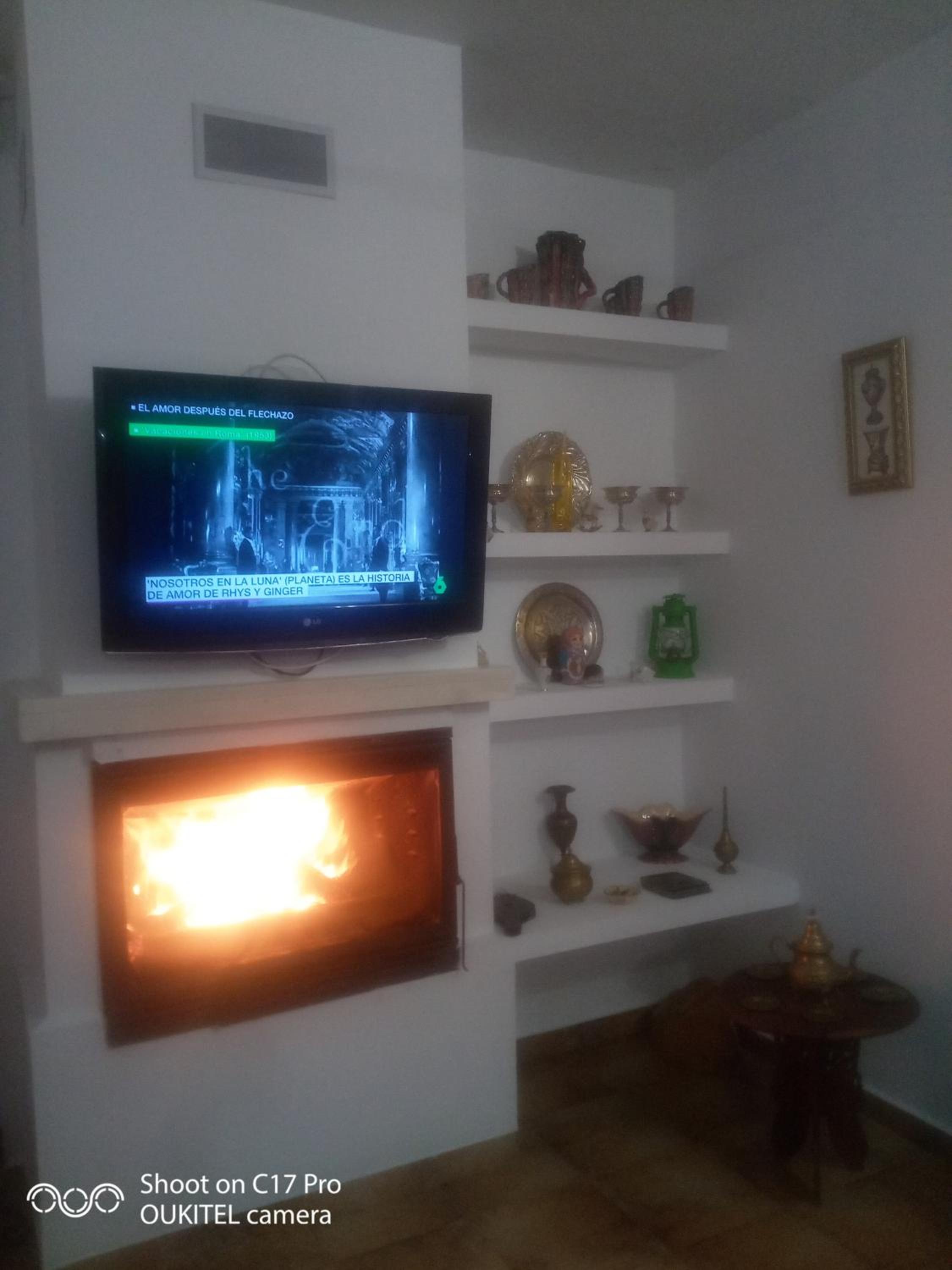 Charming House with Pool in Montilla
