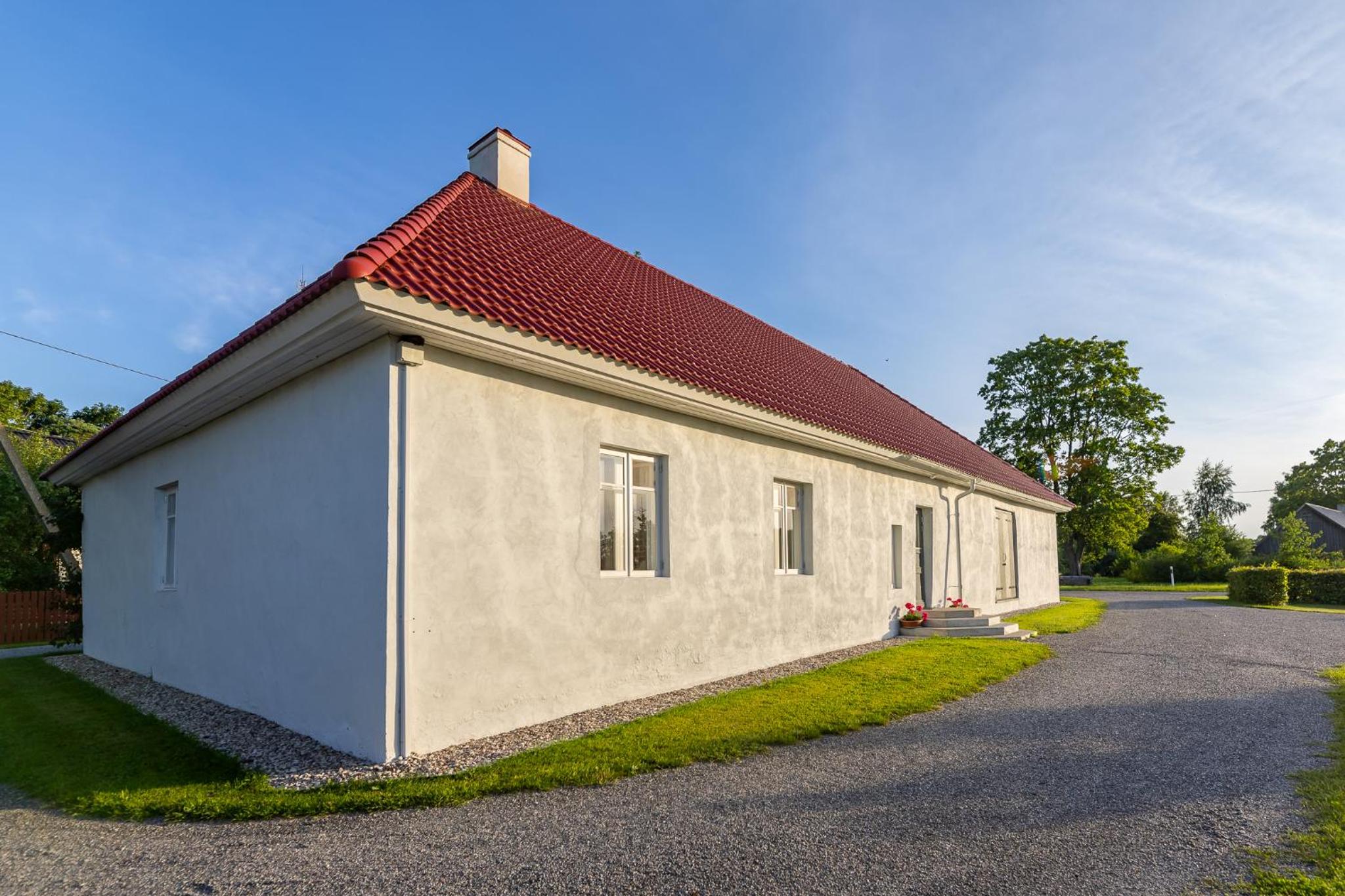 Aadma Guesthouse