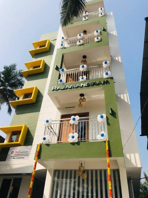 Rajamandiram 3BHK AC,Near Sree Padmanabhaswamy Temple, Trivandrum Central