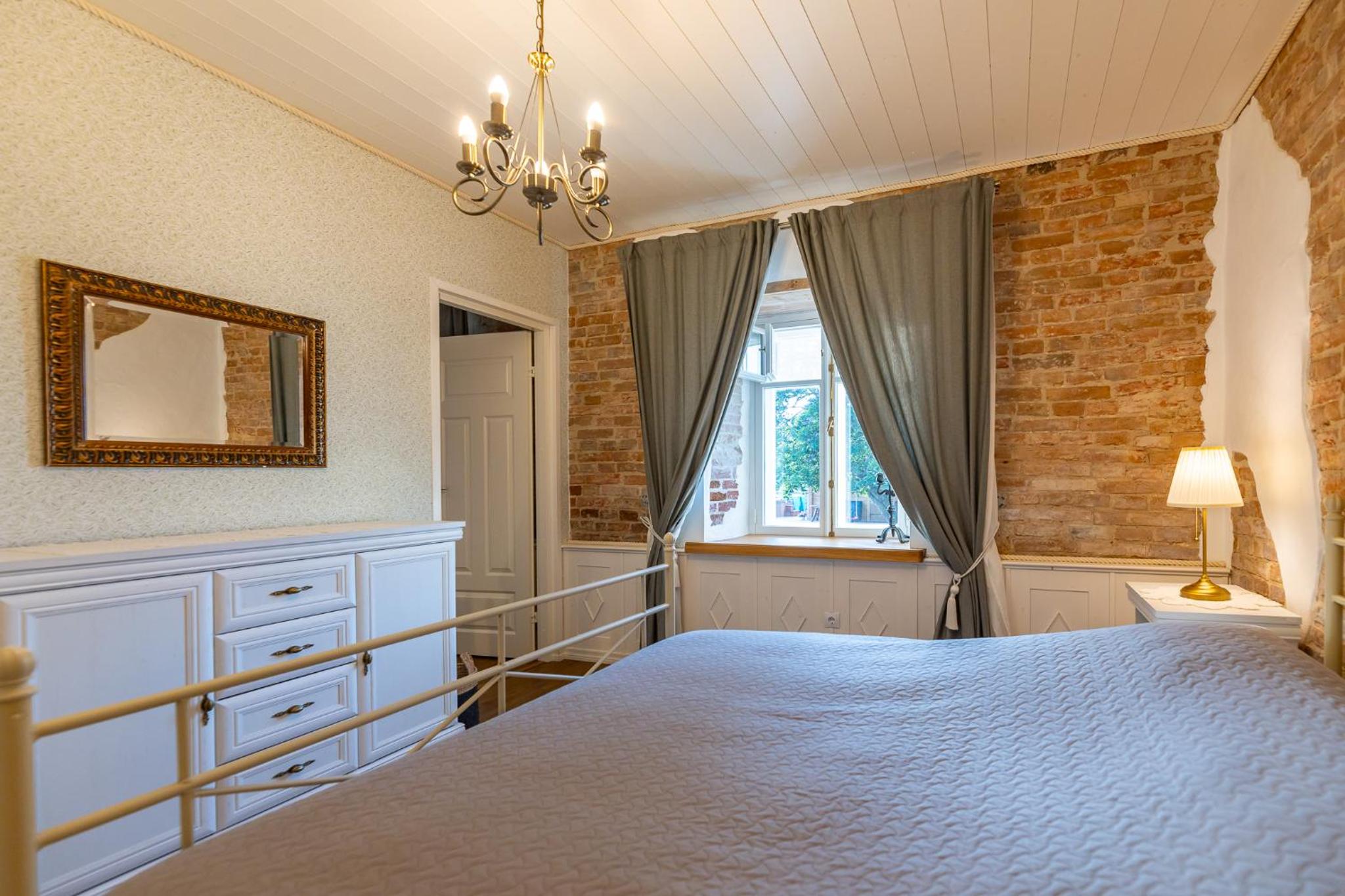 Aadma Guesthouse