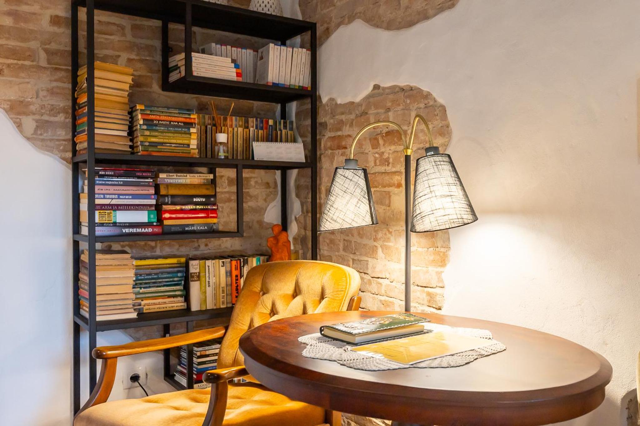 Aadma Guesthouse