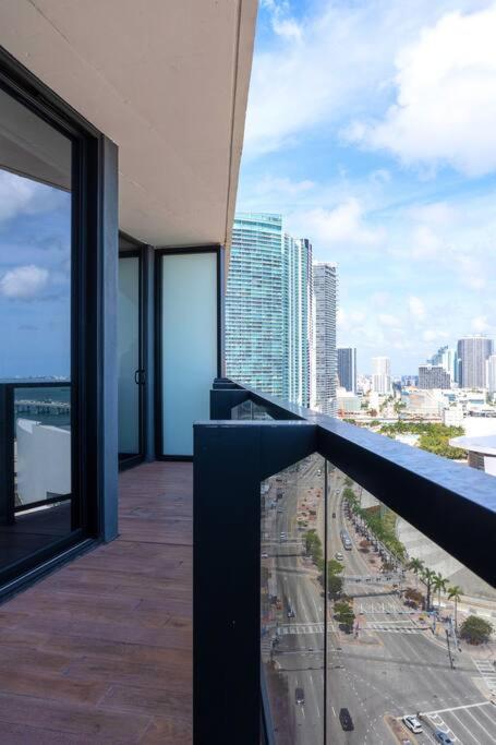 Ocean Front View Stylish Condo in Downtown Miami