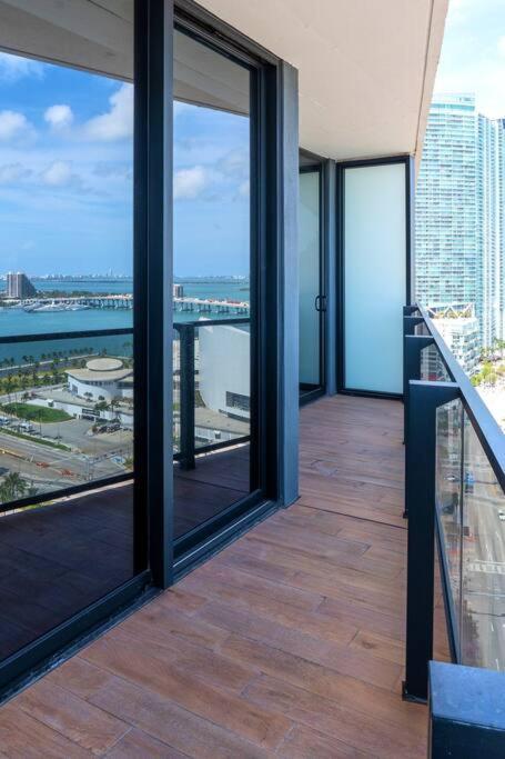 Ocean Front View Stylish Condo in Downtown Miami