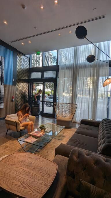 Ocean Front View Stylish Condo in Downtown Miami