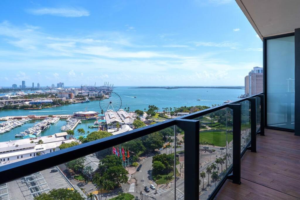 Ocean Front View Stylish Condo in Downtown Miami