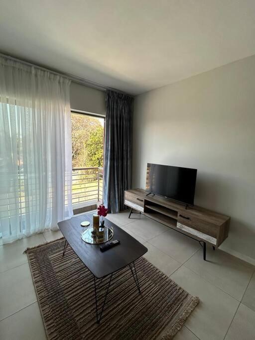 Luxurious & Stylish Apartment