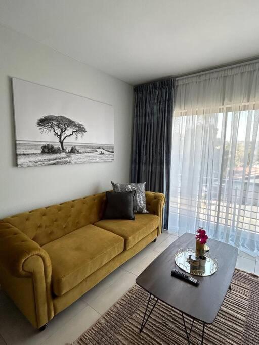 Luxurious & Stylish Apartment