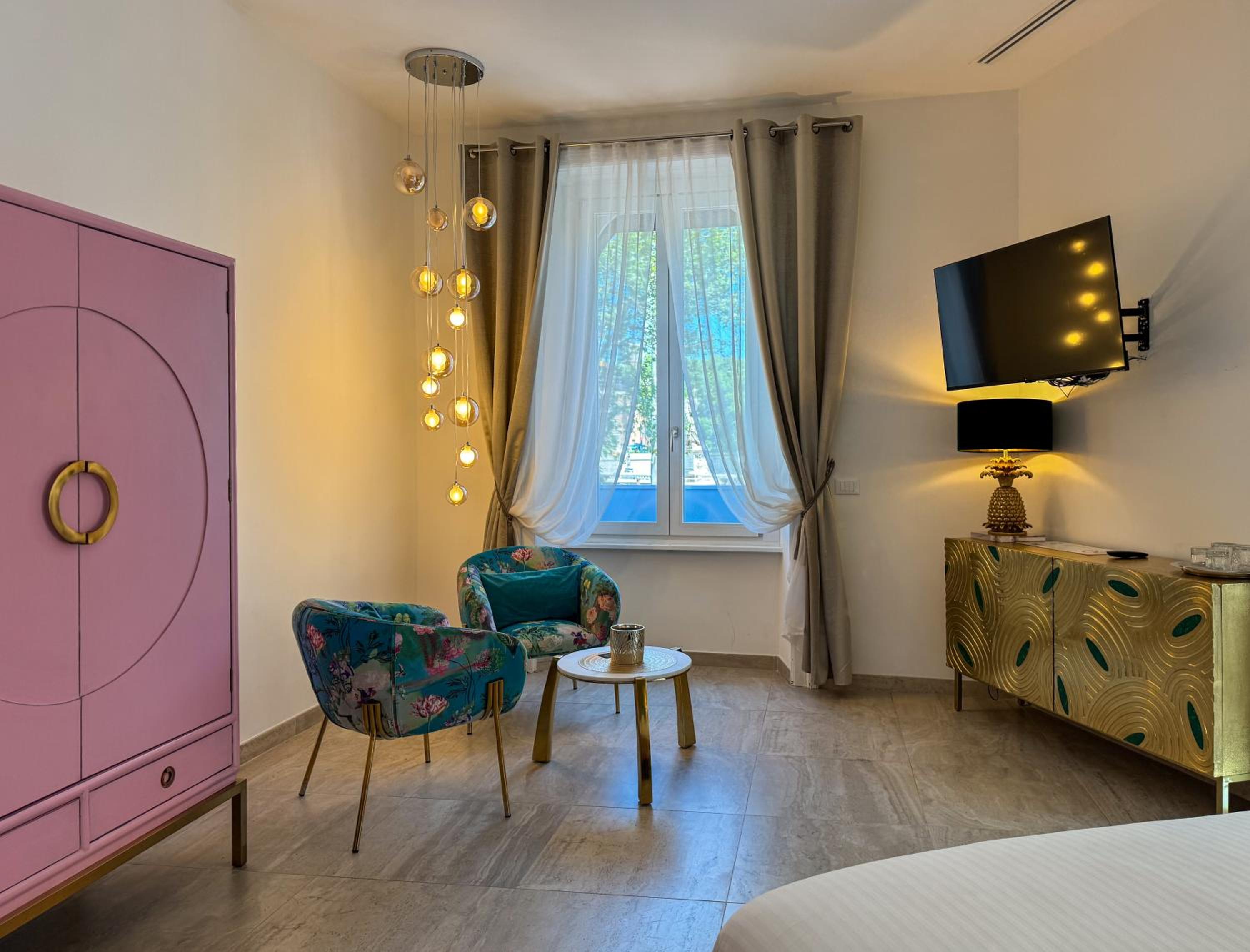 Alto Apartment