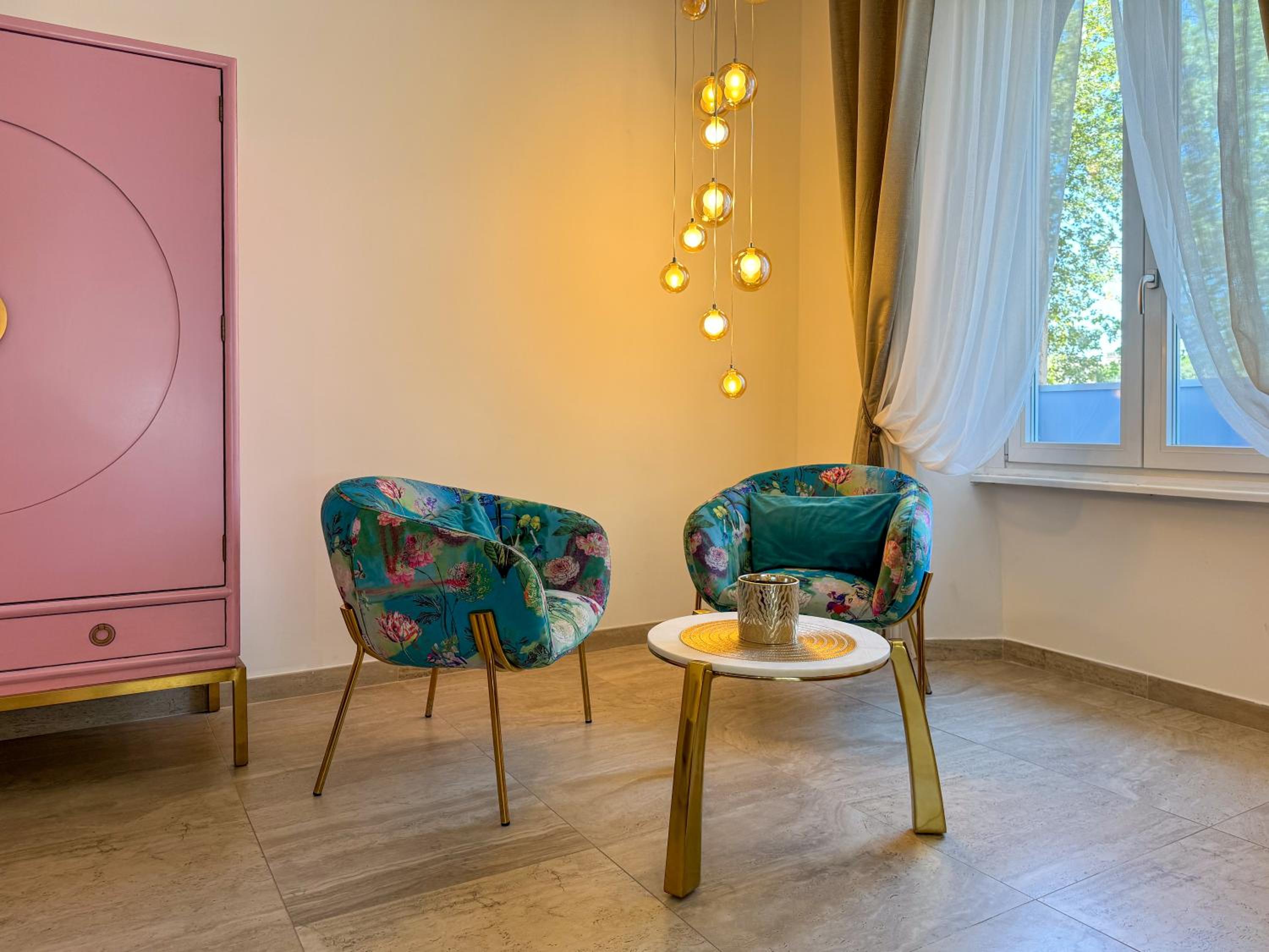 Alto Apartment
