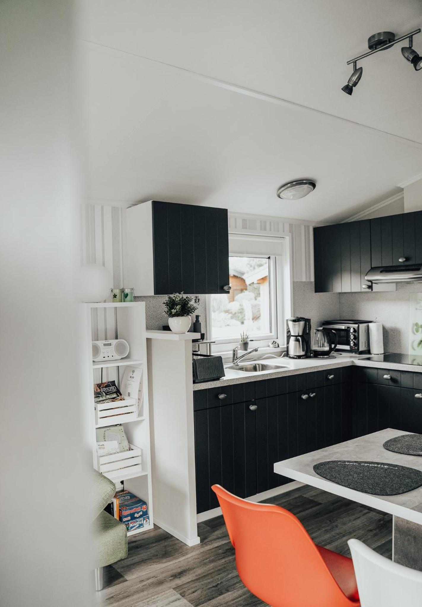 Ferienhaus Ufergeheimnis am Gülser Moselbogen I 2 SZ I 5 Gäste I Badebucht I Grill I Garten