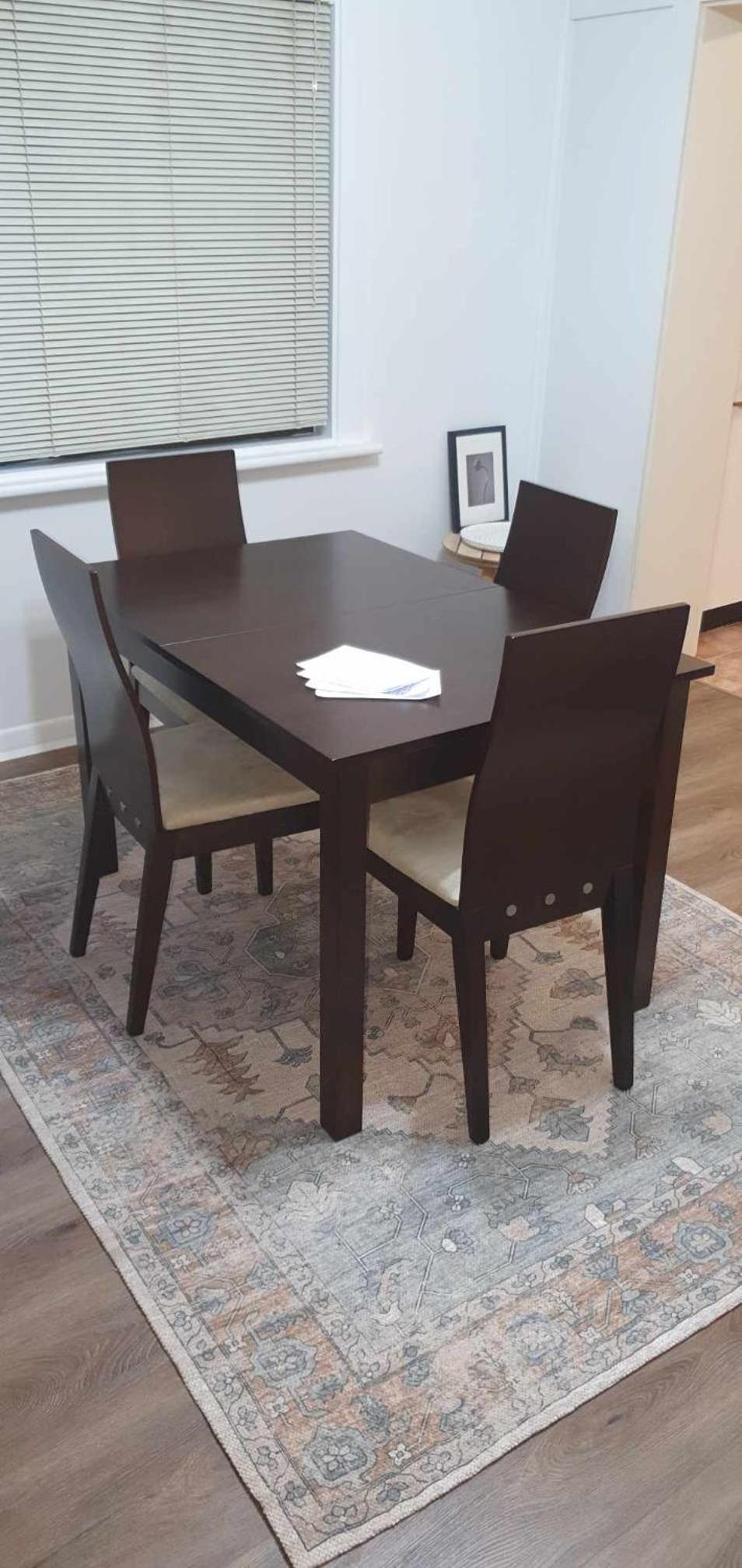 The House with the Purple Gate