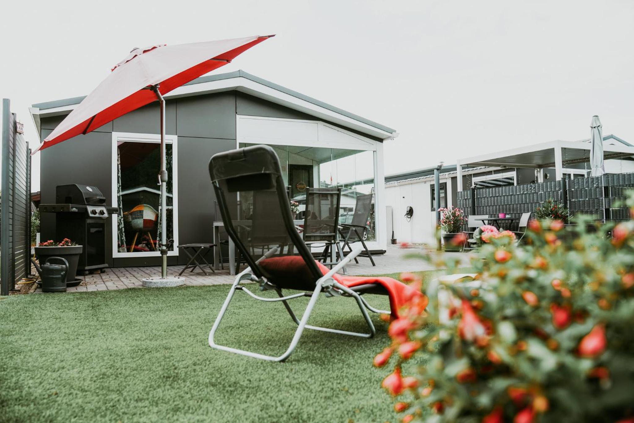 Ferienhaus Ufergeheimnis am Gülser Moselbogen I 2 SZ I 5 Gäste I Badebucht I Grill I Garten