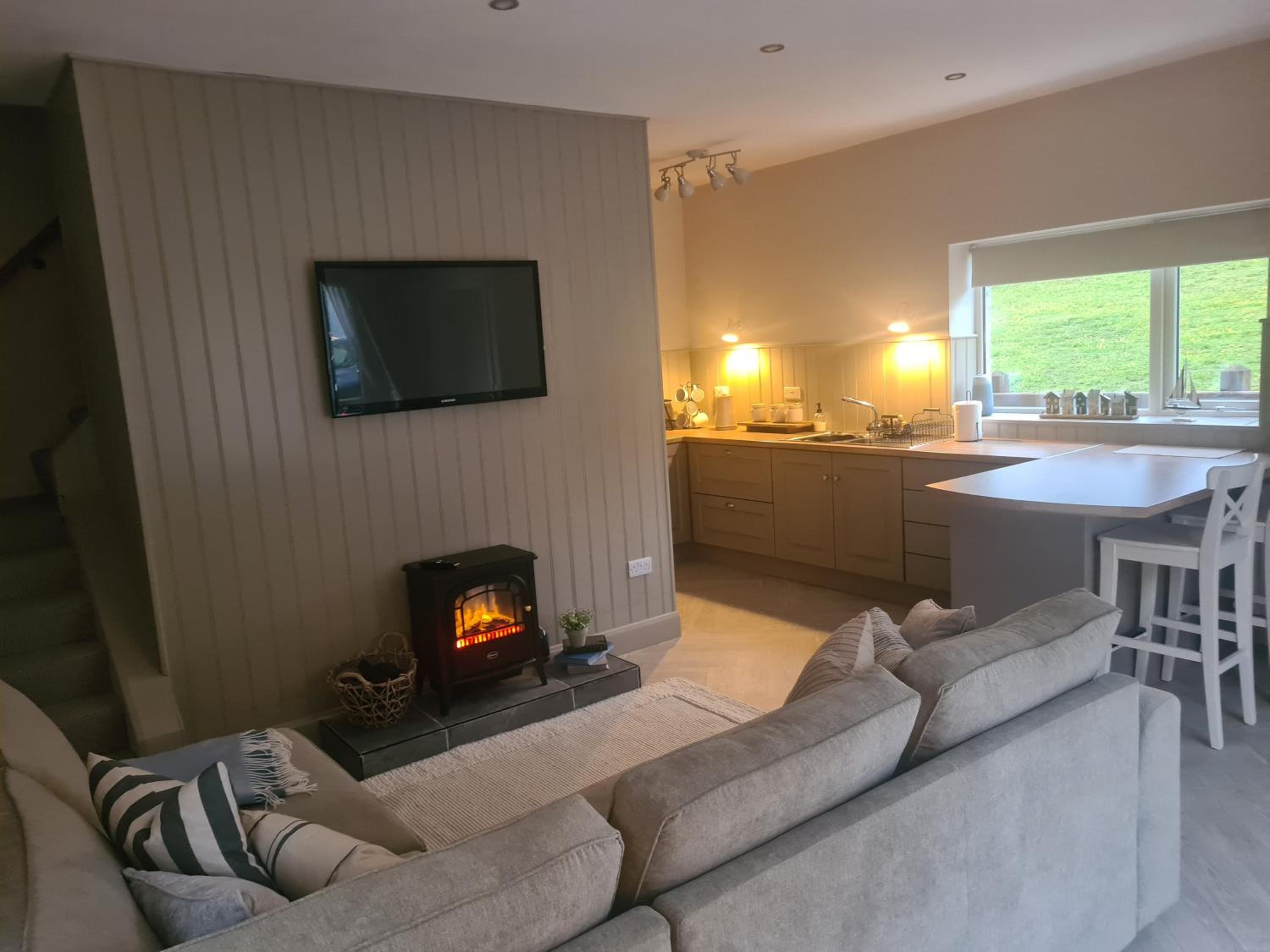 Ivy Lodge view 3