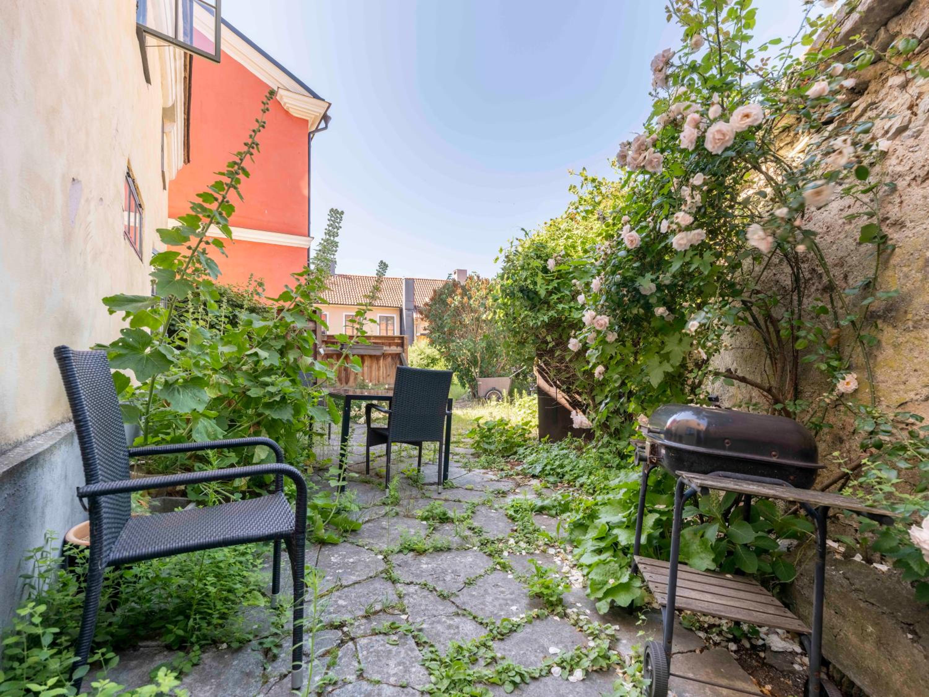 Cozy apartment in the heart of Visby view 2