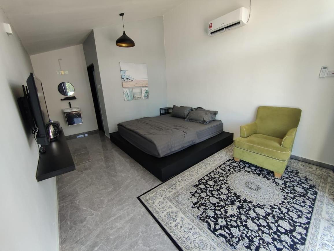 Secotek Nenasi Chalet