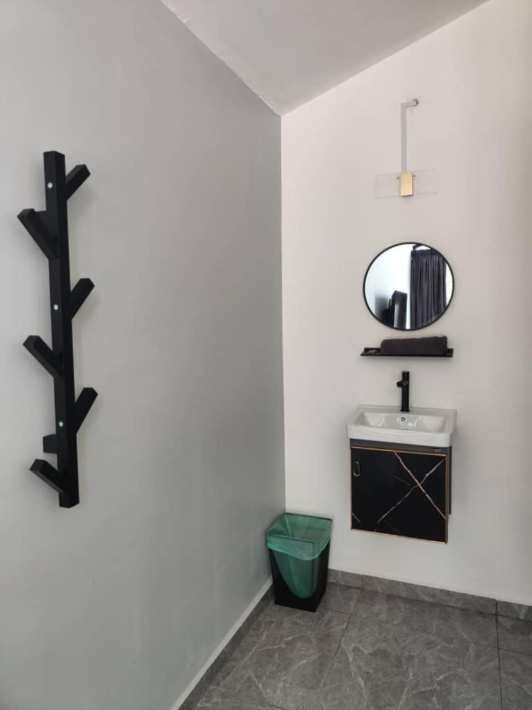 Secotek Nenasi Chalet