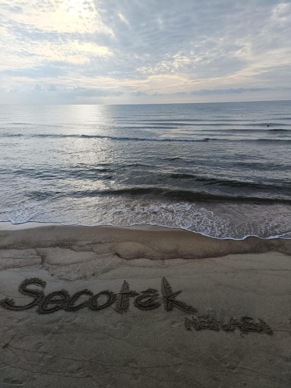 Secotek Nenasi Chalet