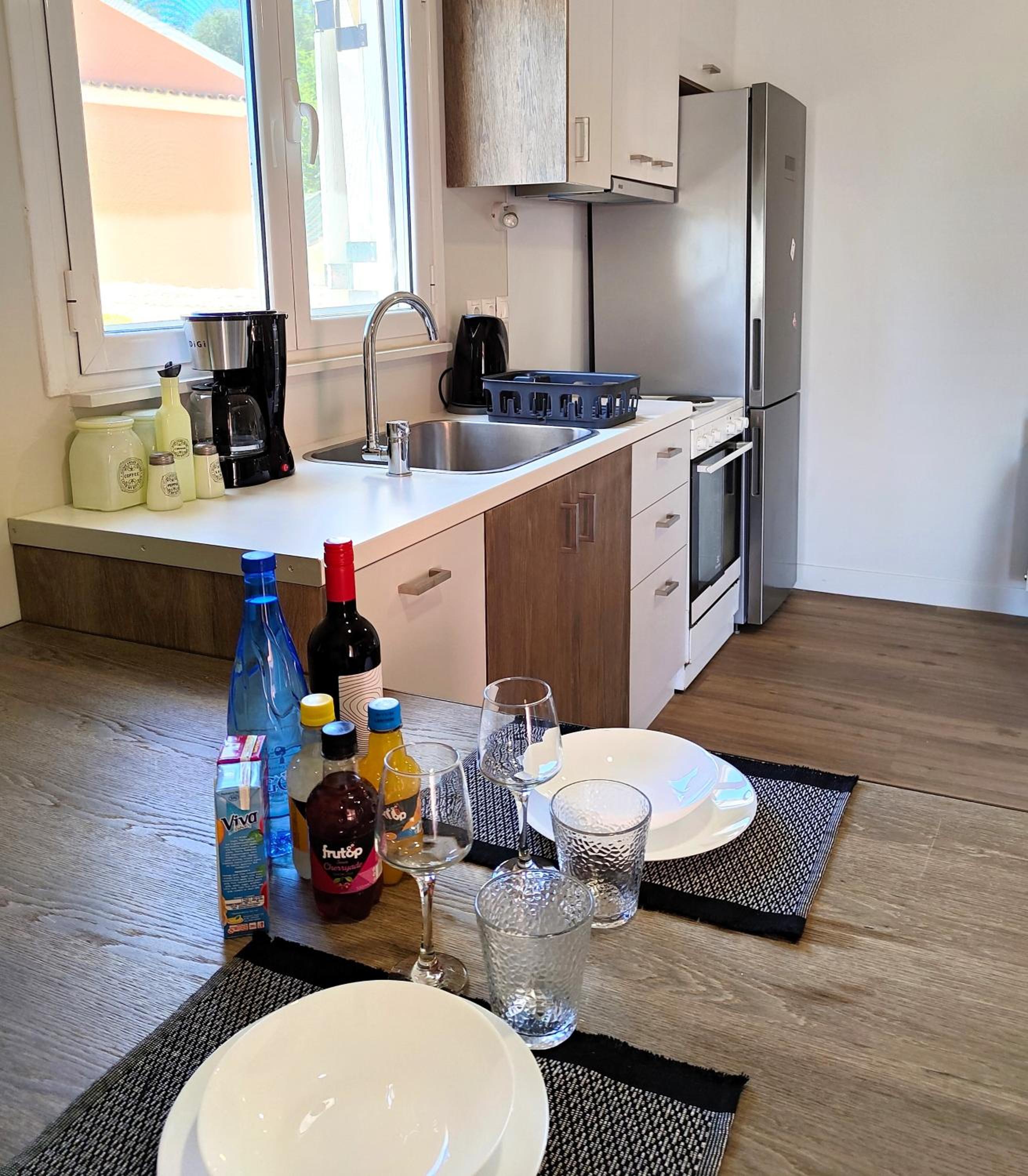 Joanna Deluxe Apartments