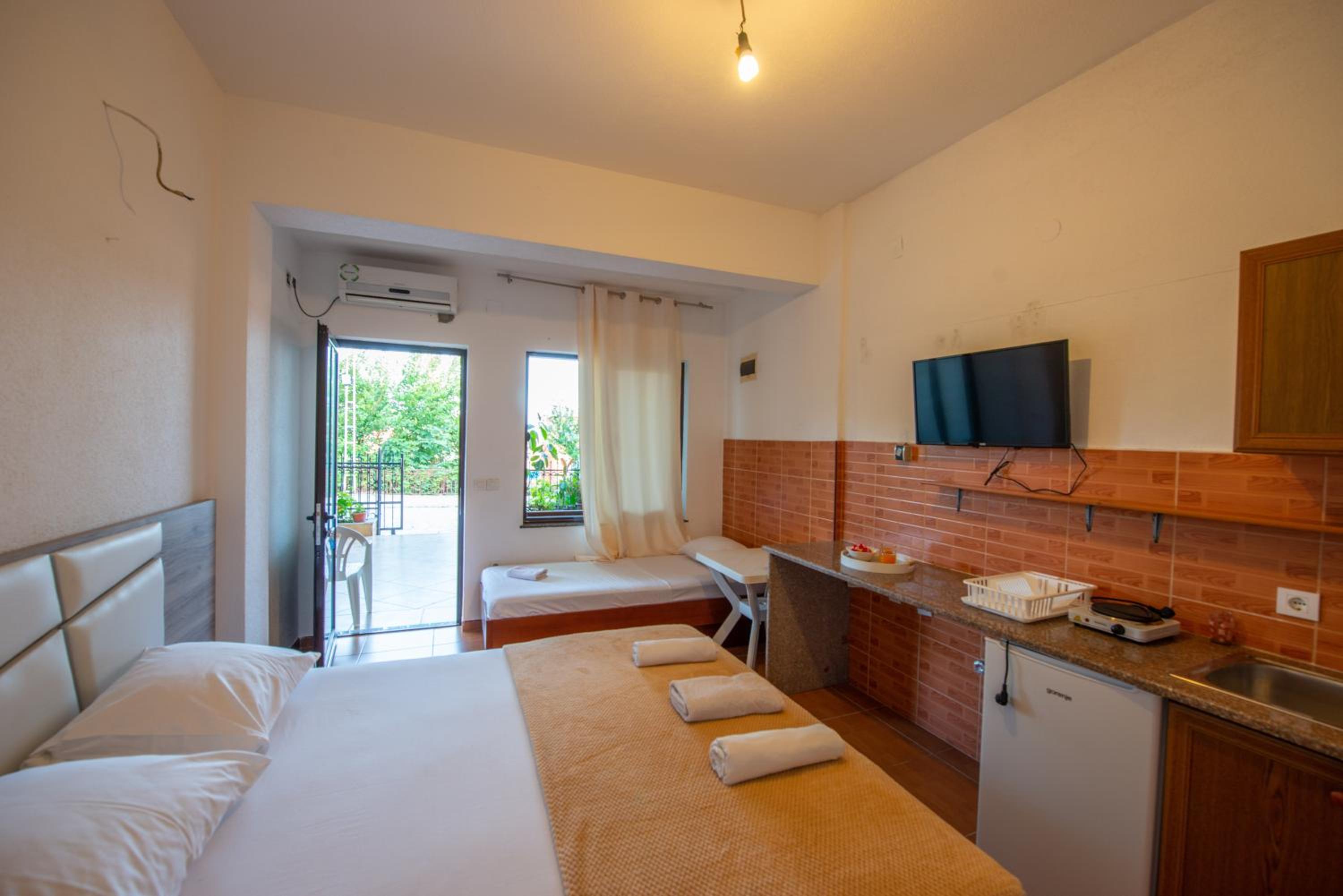 Ami Apartments
