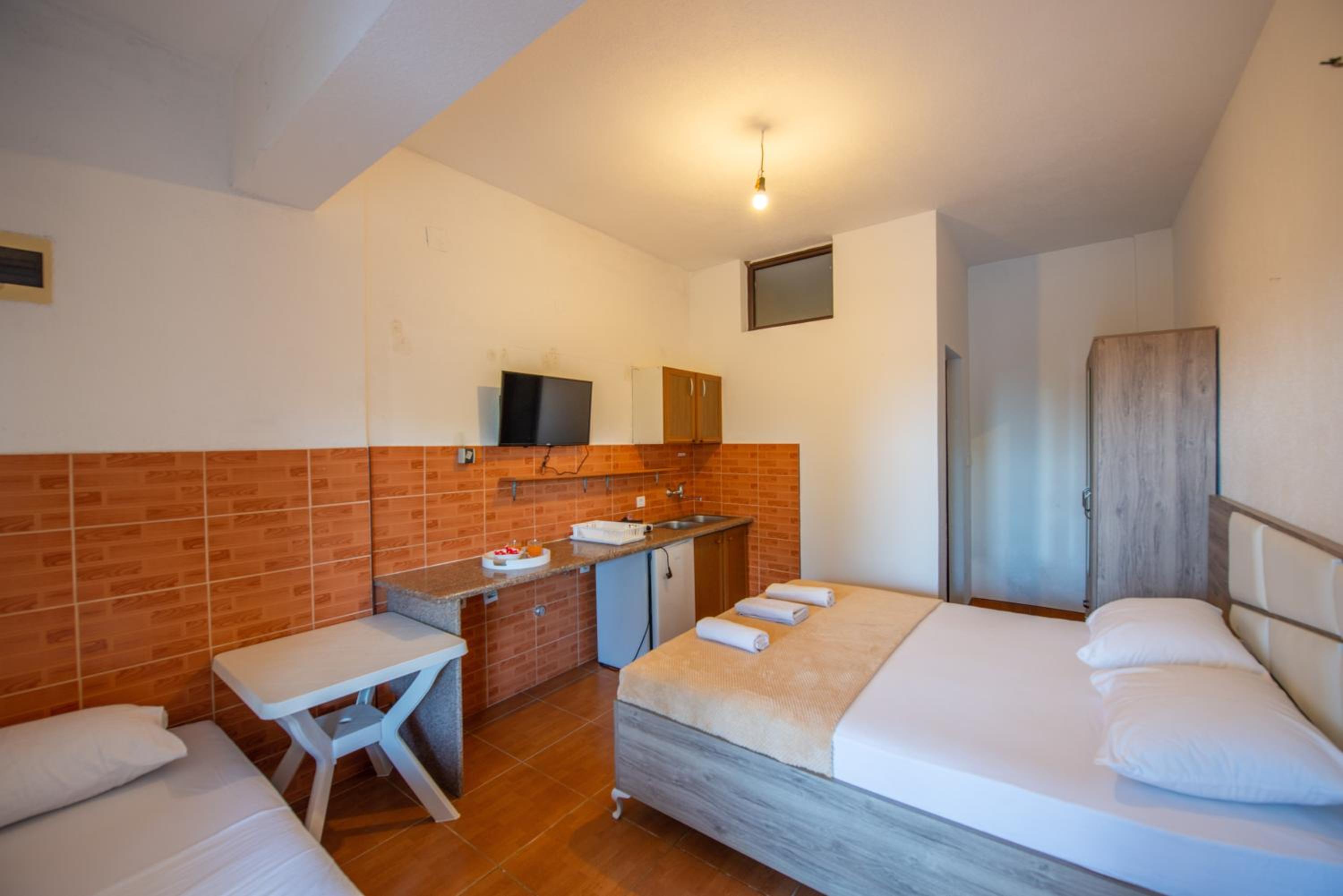 Ami Apartments