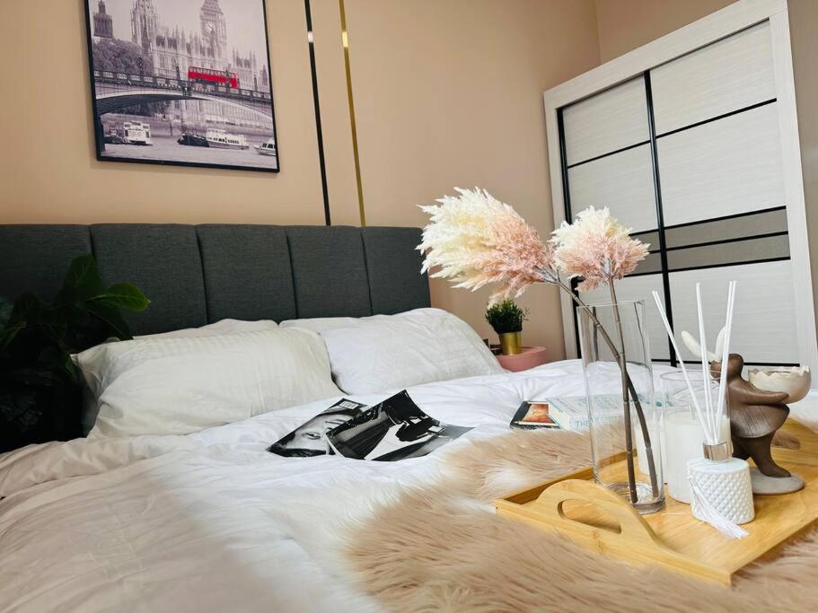 MVA17#Family Suite 8pax 3 Rooms M Vertica Velocity Mall Cheras IKEA Mytown Short Walk to MRT & LRT Maluri