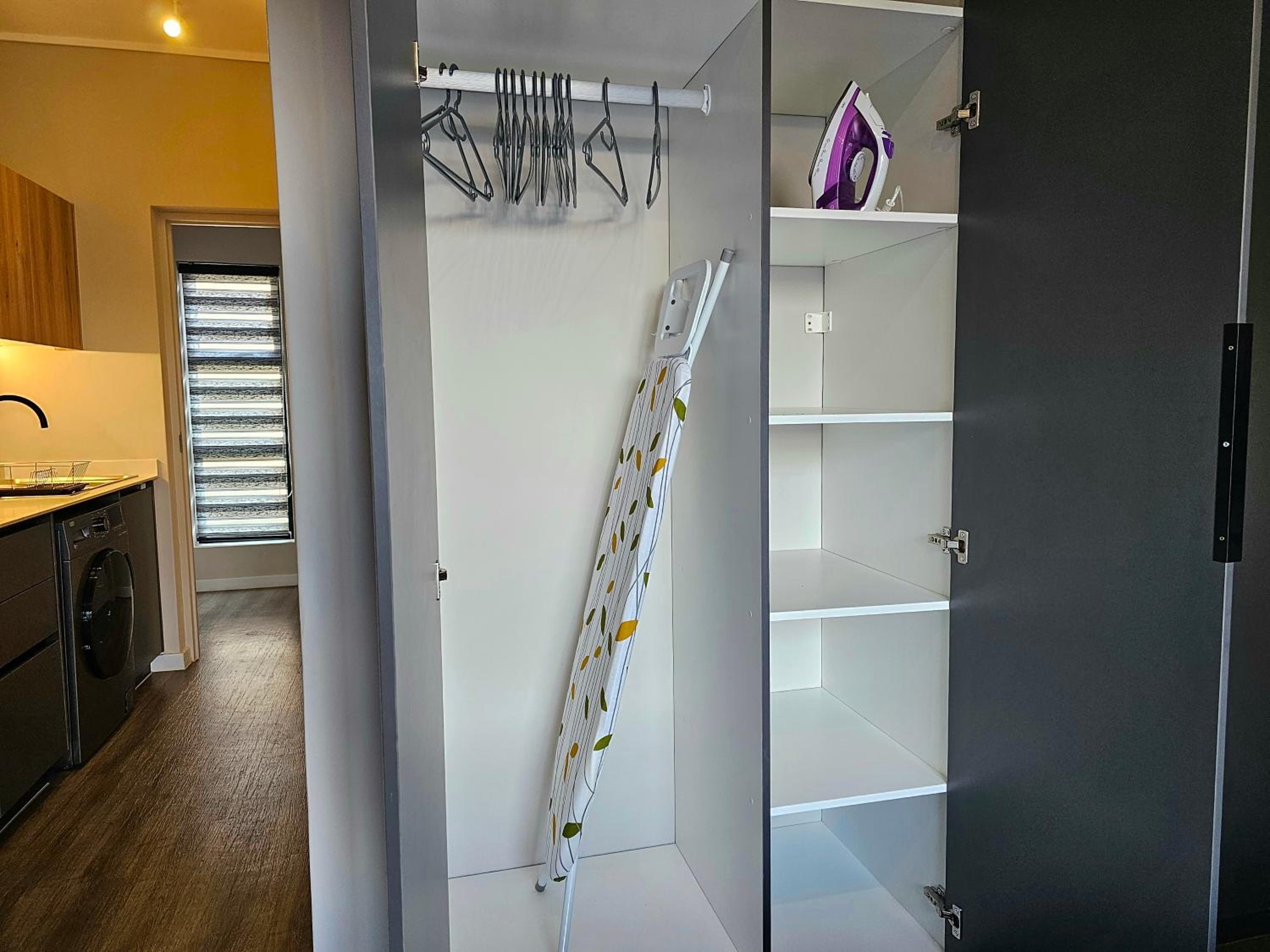 2BR Apt with 2 Kitchens & Balcony