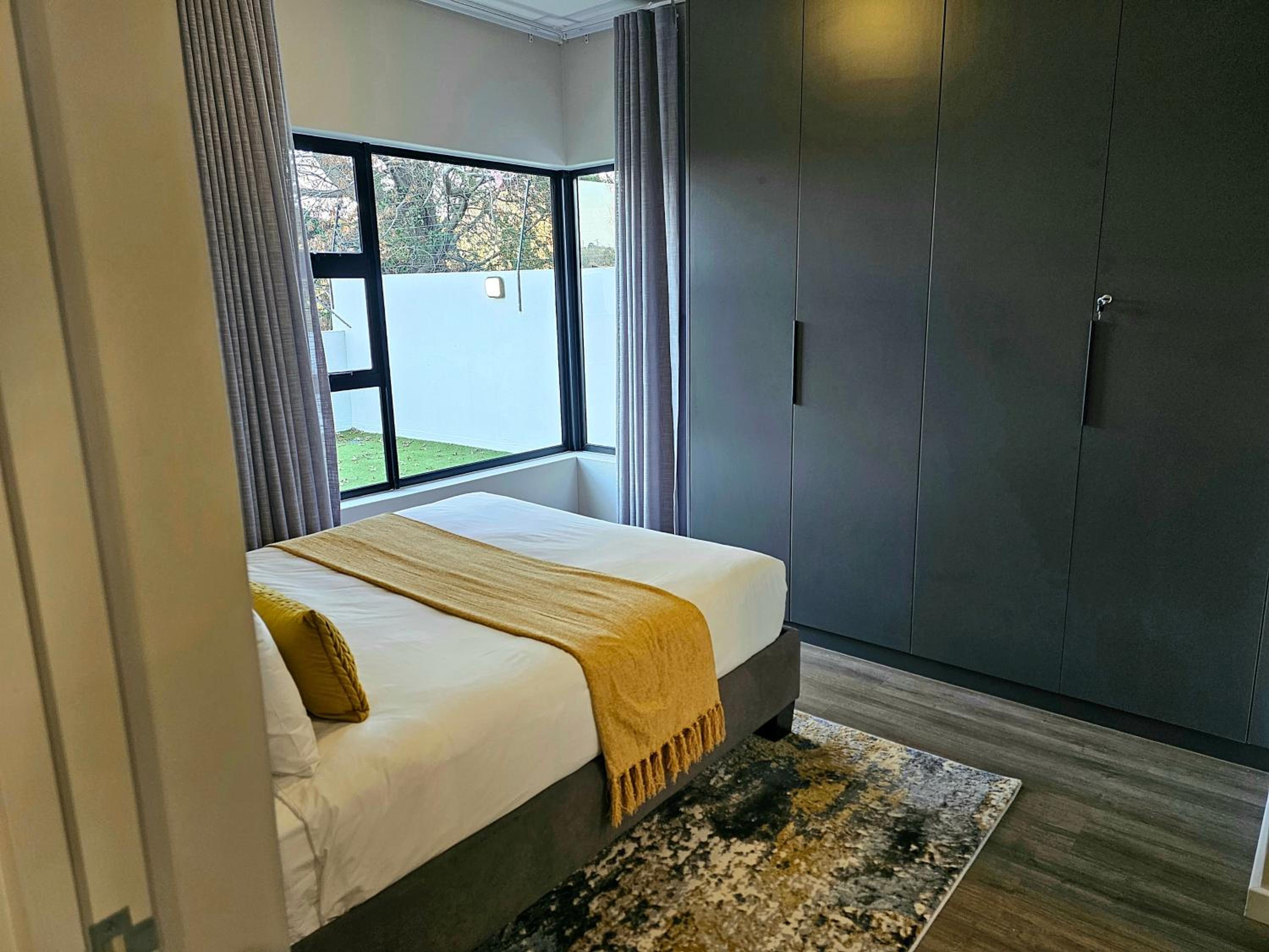 2BR Apt with 2 Kitchens & Balcony