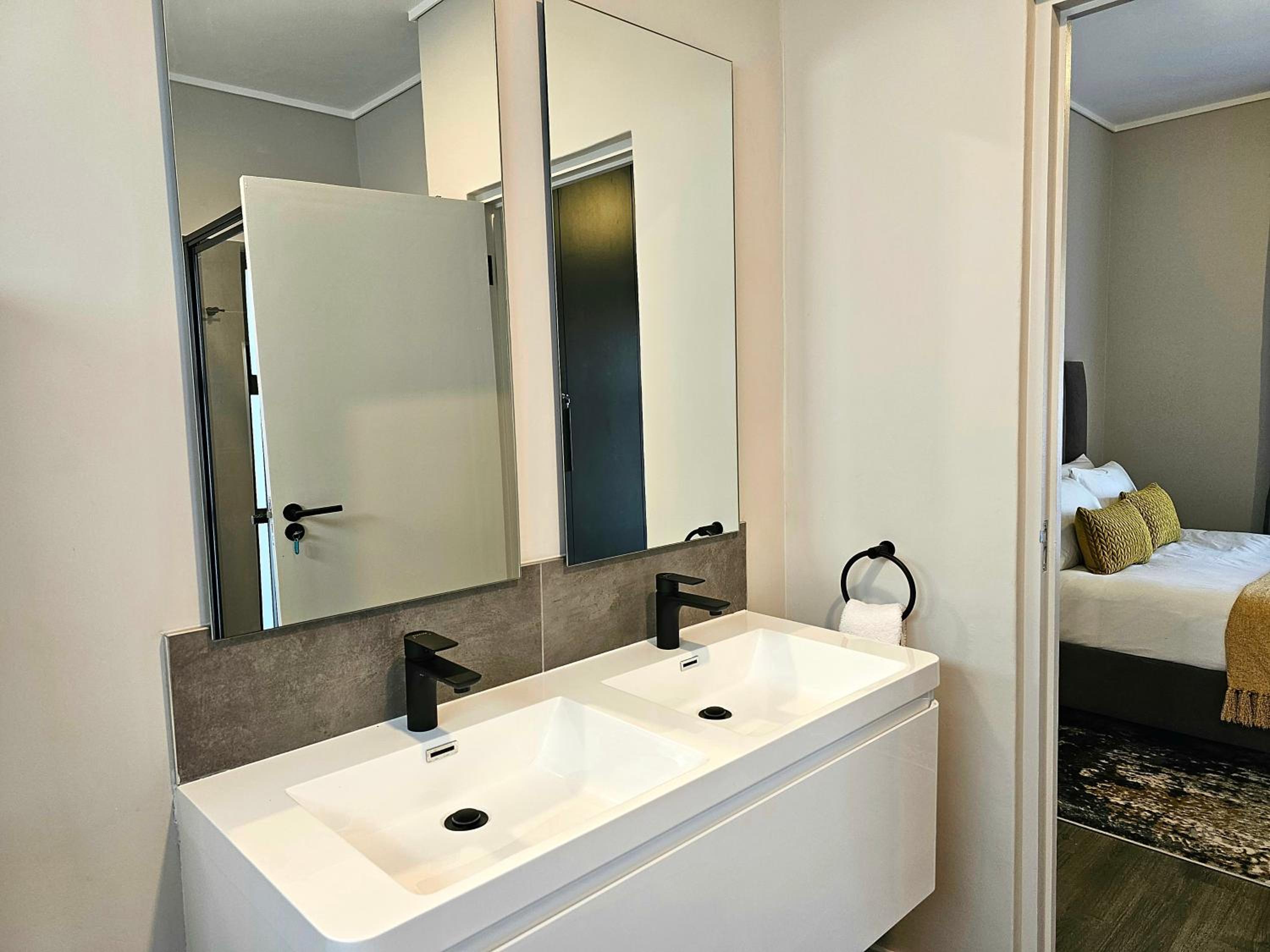 2BR Apt with 2 Kitchens & Balcony