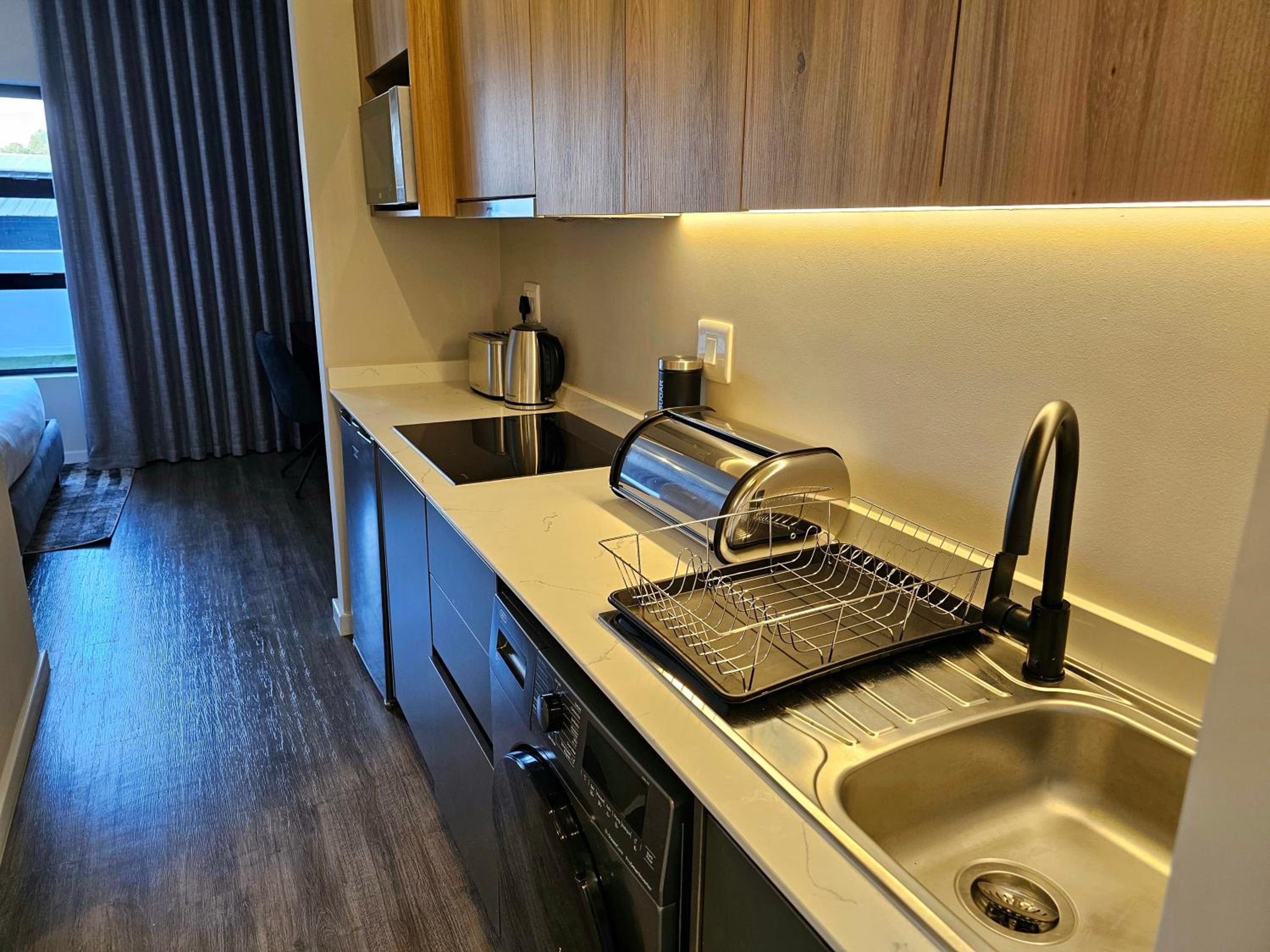 2BR Apt with 2 Kitchens & Balcony