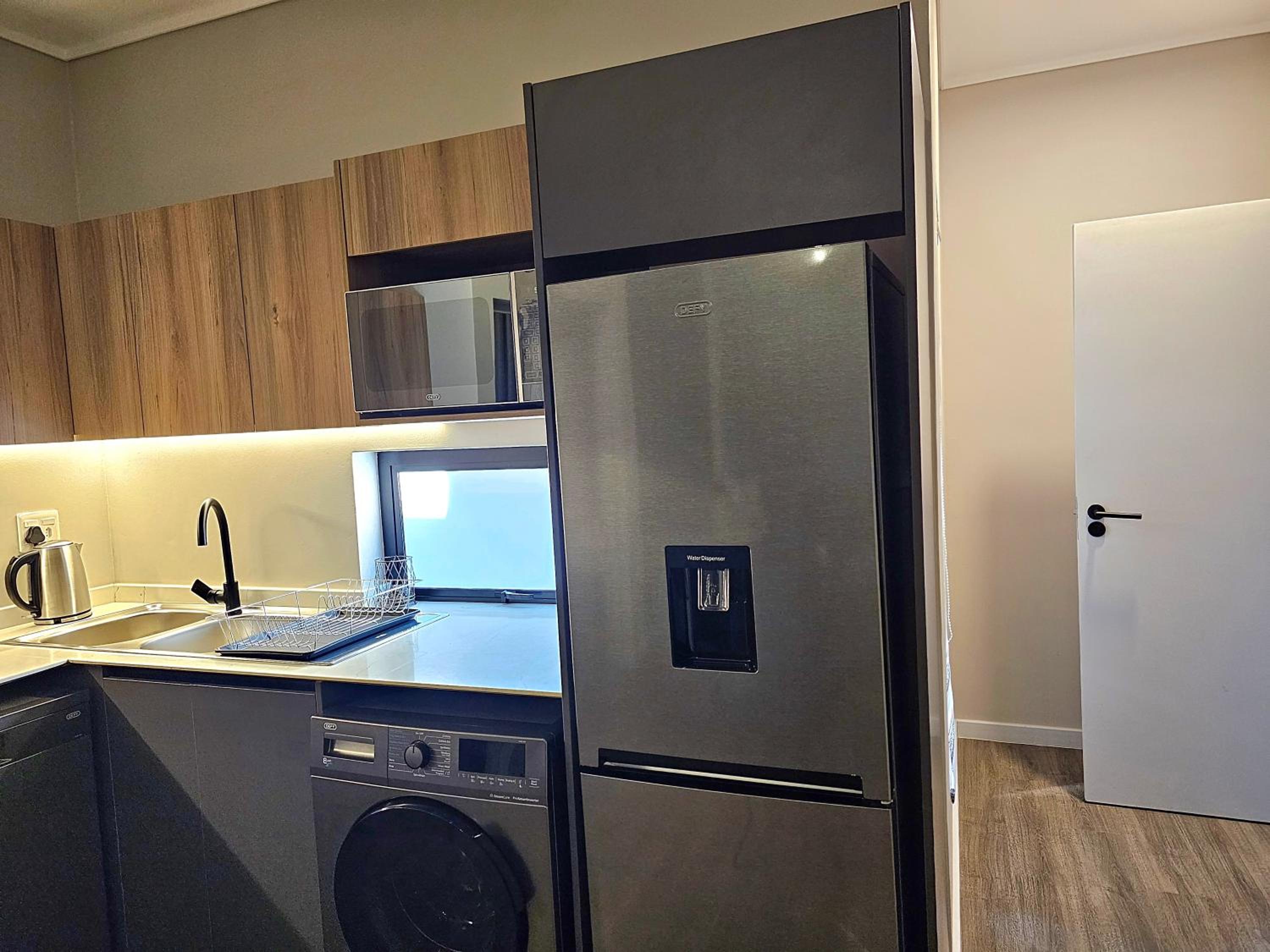 2BR Apt with 2 Kitchens & Balcony