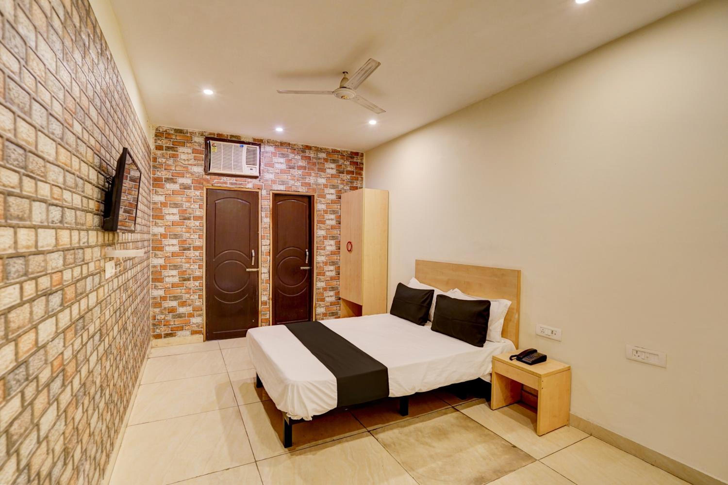 Photo 9