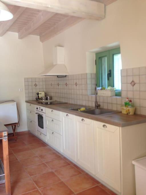 Spacious Villa with View 10 mins Walk to the Beach view 3
