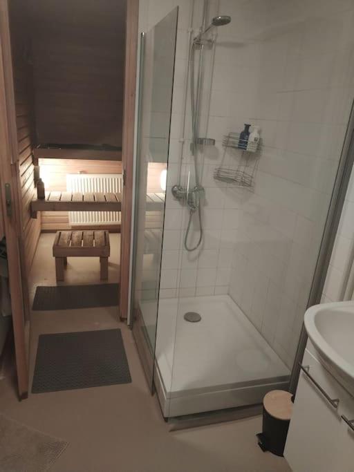 Spacious apartment near the center of Salo