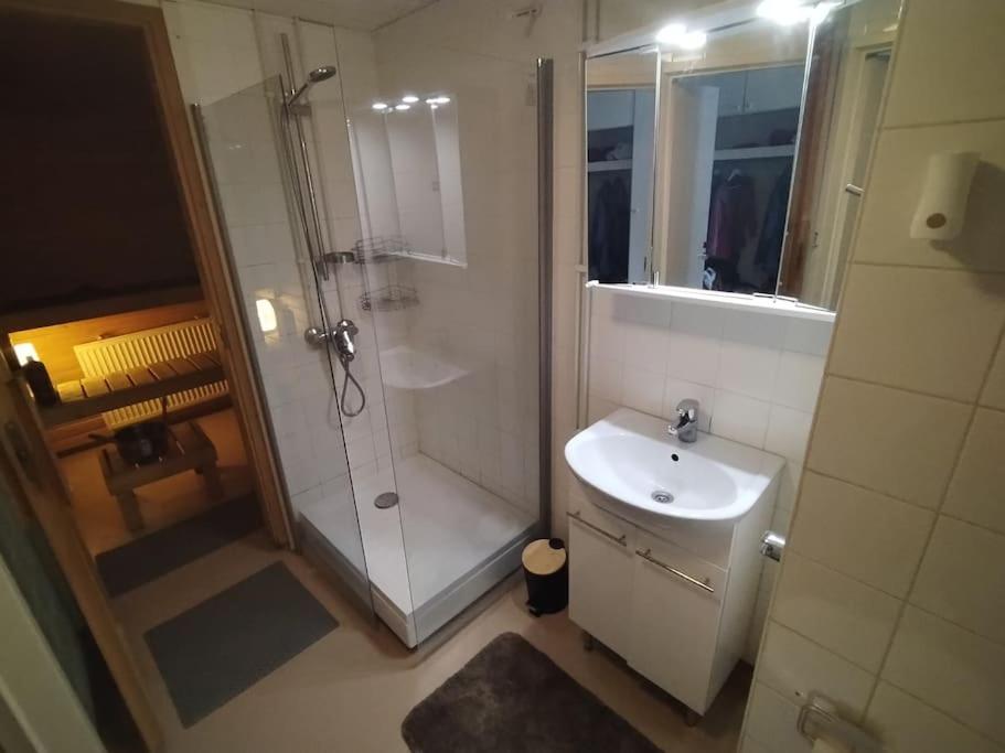 Spacious apartment near the center of Salo