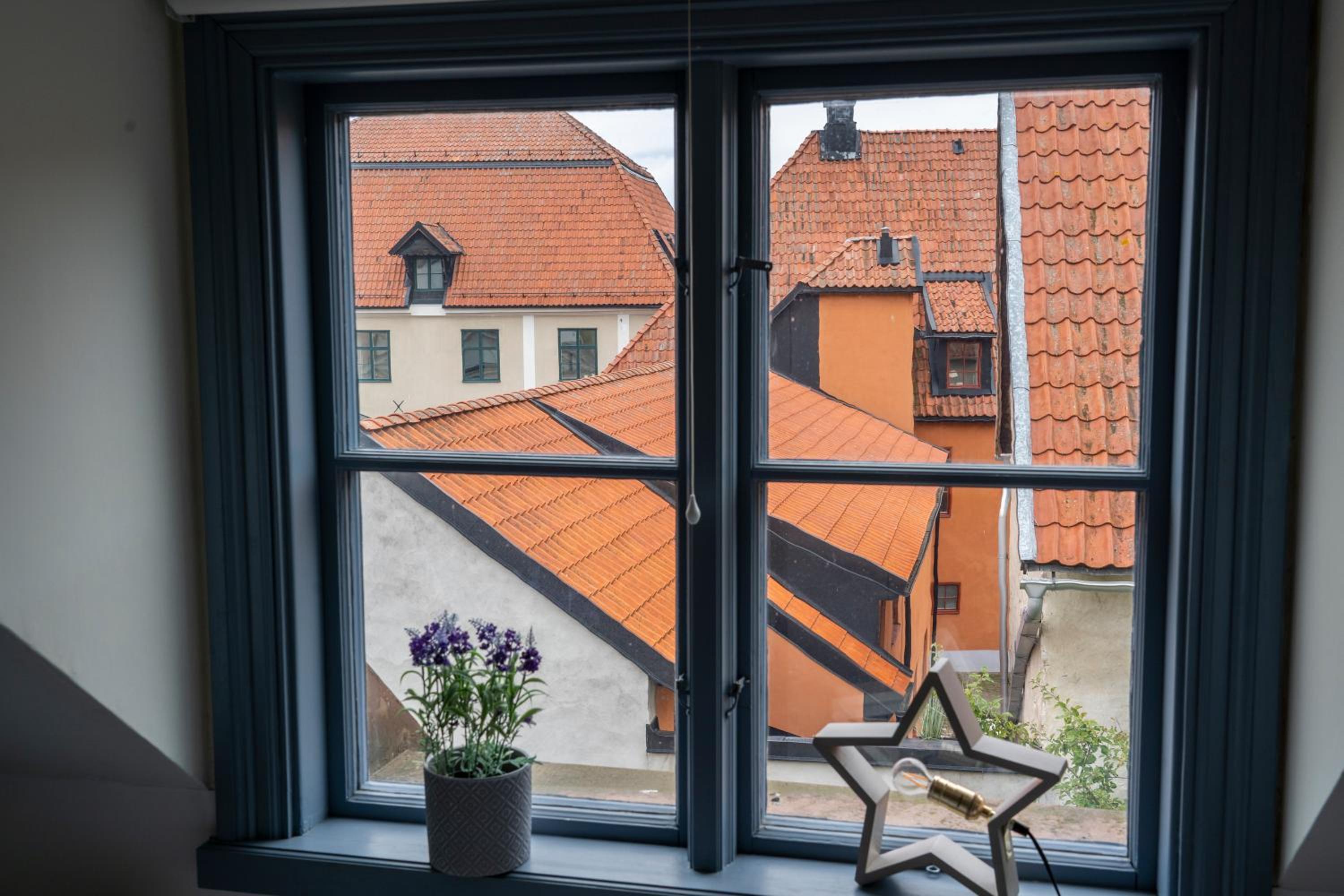 Enchanting 4 Bdr Villa close to Medieval cathedral view 4