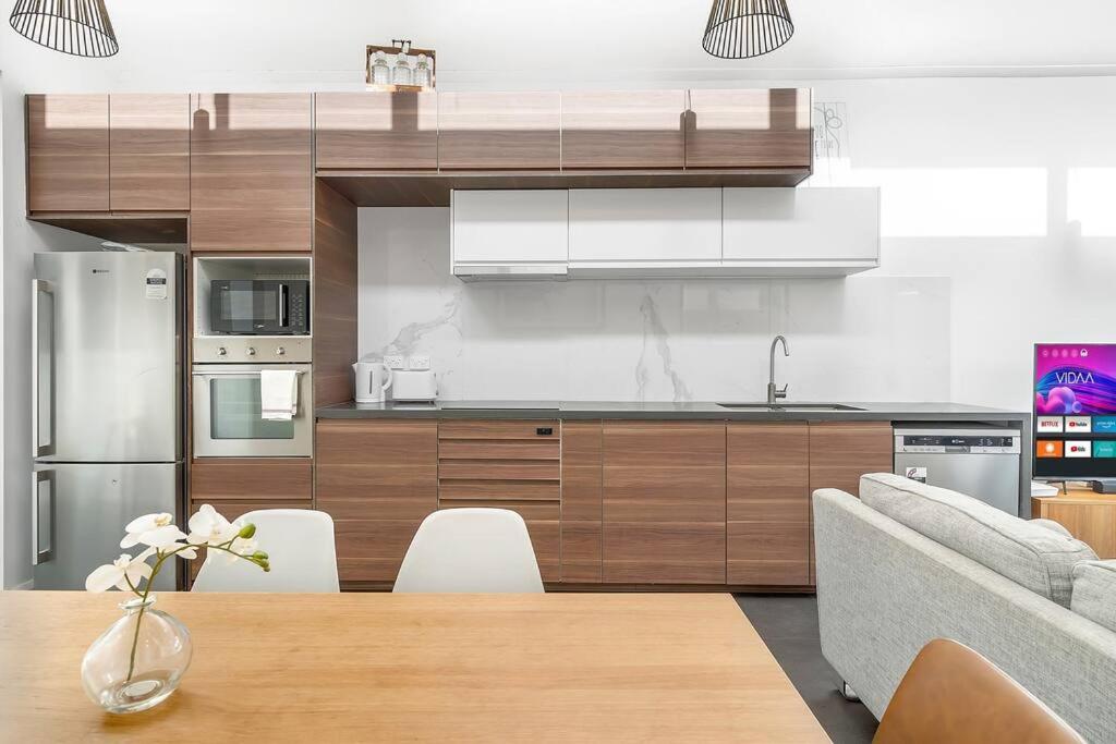 21P Unique design 4 Bedroom Townhouse Near Darling Harbour 9 Min Walk