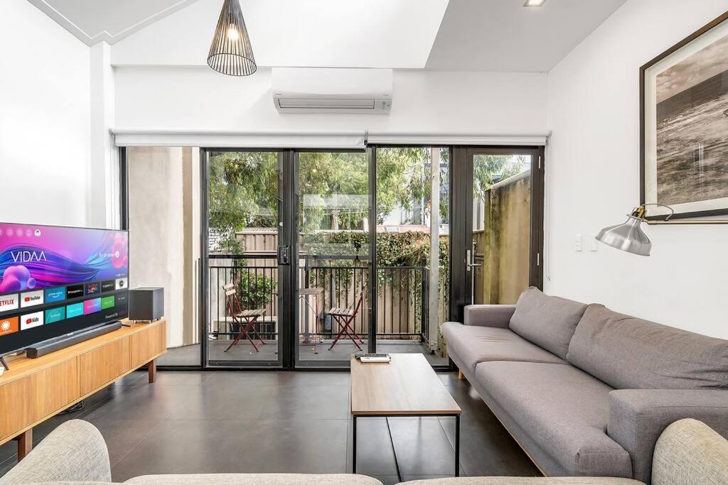 21P Unique design 4 Bedroom Townhouse Near Darling Harbour 9 Min Walk