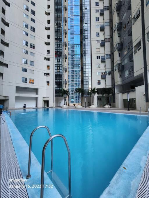 Fort Victoria Tower B Condo BGC, Taguig City