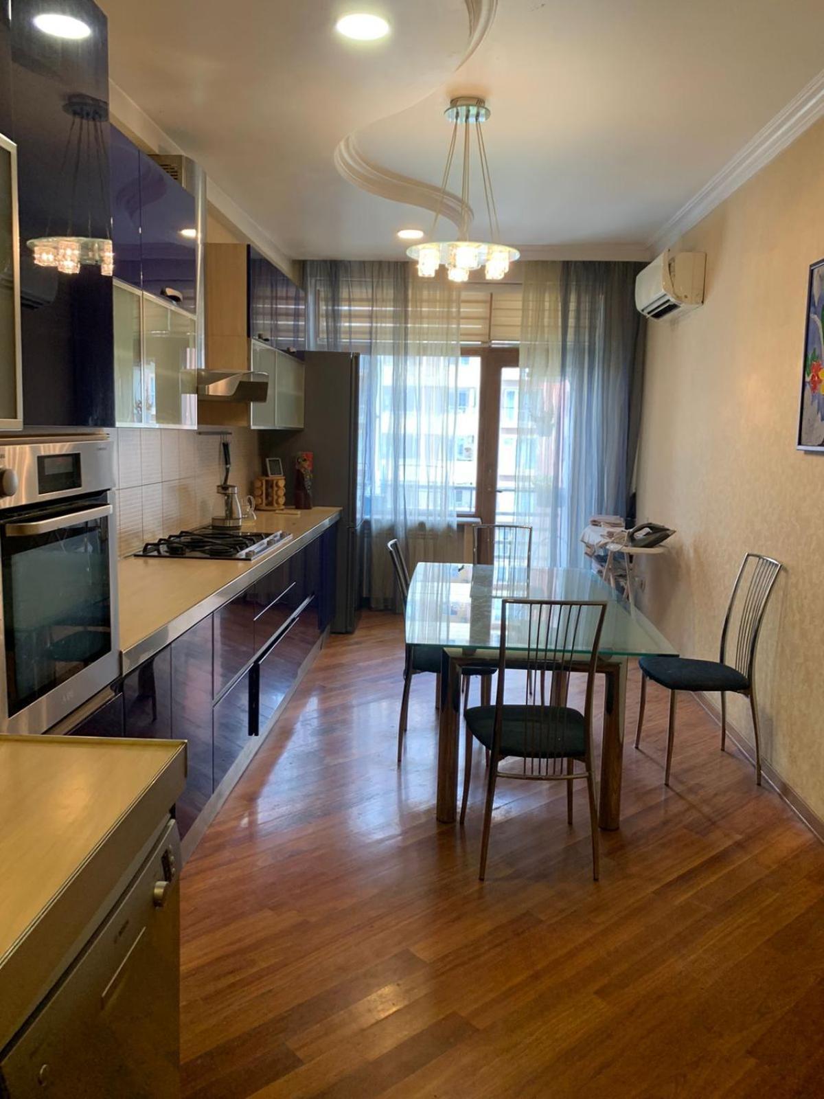 Central Deluxe Apartments Baku