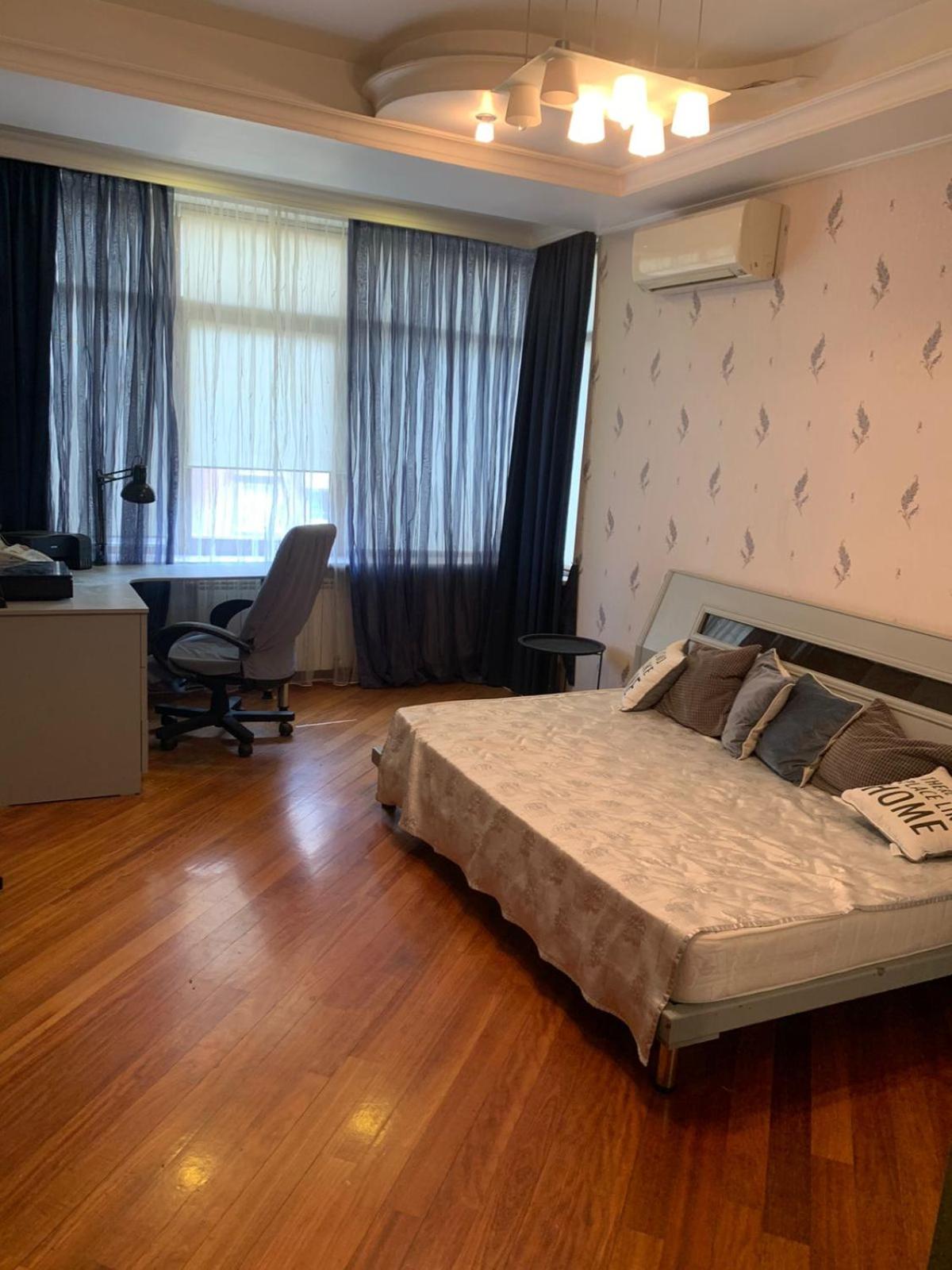 Central Deluxe Apartments Baku